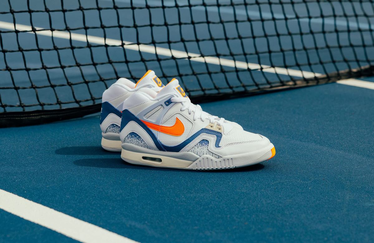 新種　No.15 ブルーアクトゥリアンシーライト A Classic Returns: Nike Air Tech Challenge II “Stone Blue” – DTLR