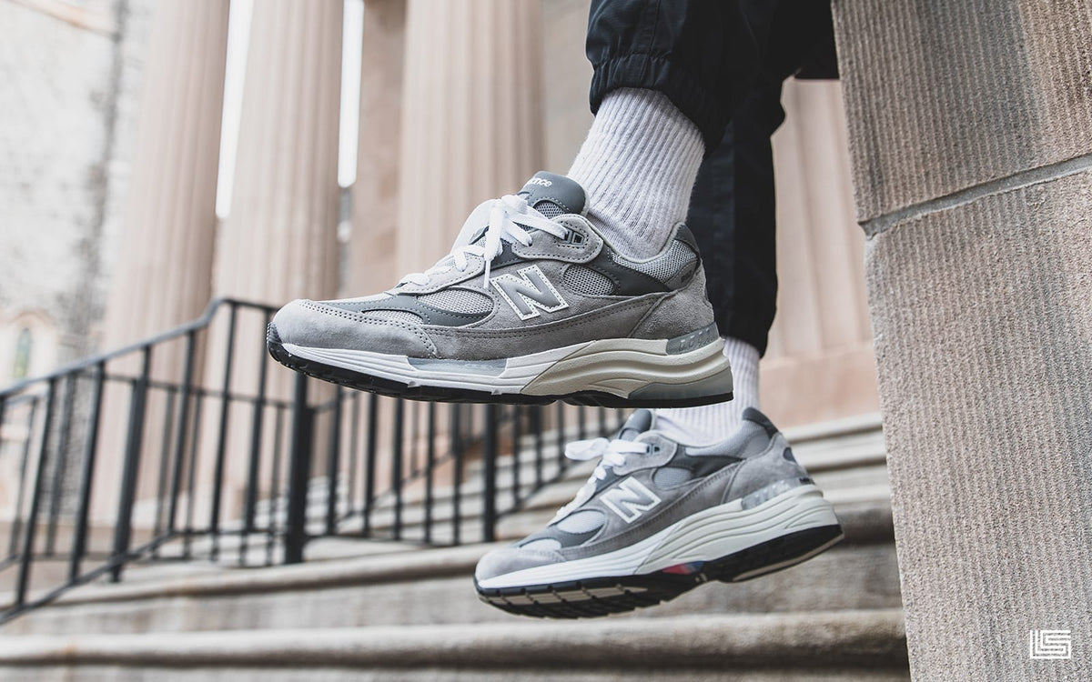 A Detailed Look At The New Balance 992 Classic Grey DTLR A Detailed Look At The New Balance 992 Classic Grey DTLR