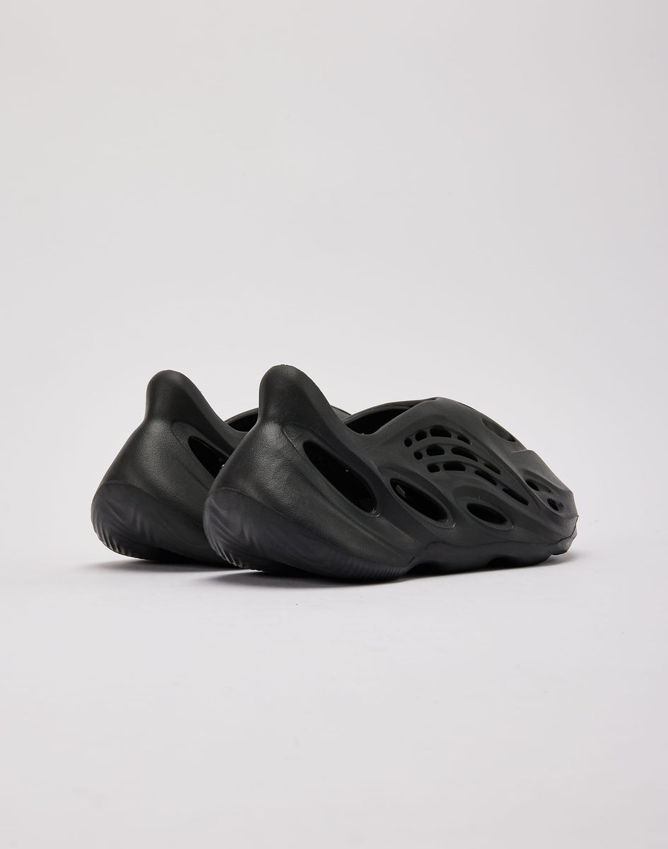 Adidas Yeezy Foam RNR 'Onyx' Grade-School – DTLR