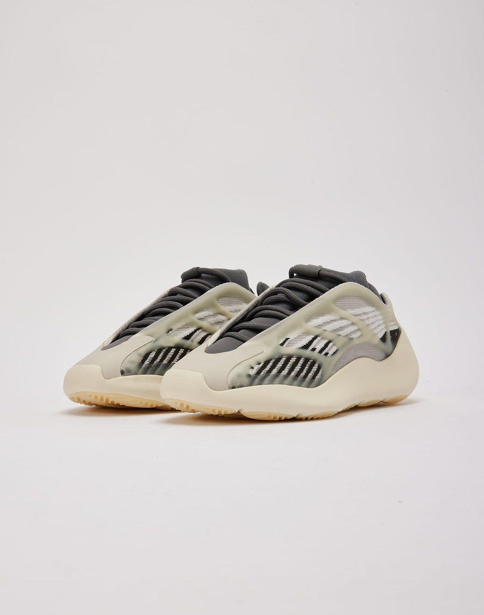 Adidas_ID1674_M022_1200x1200.