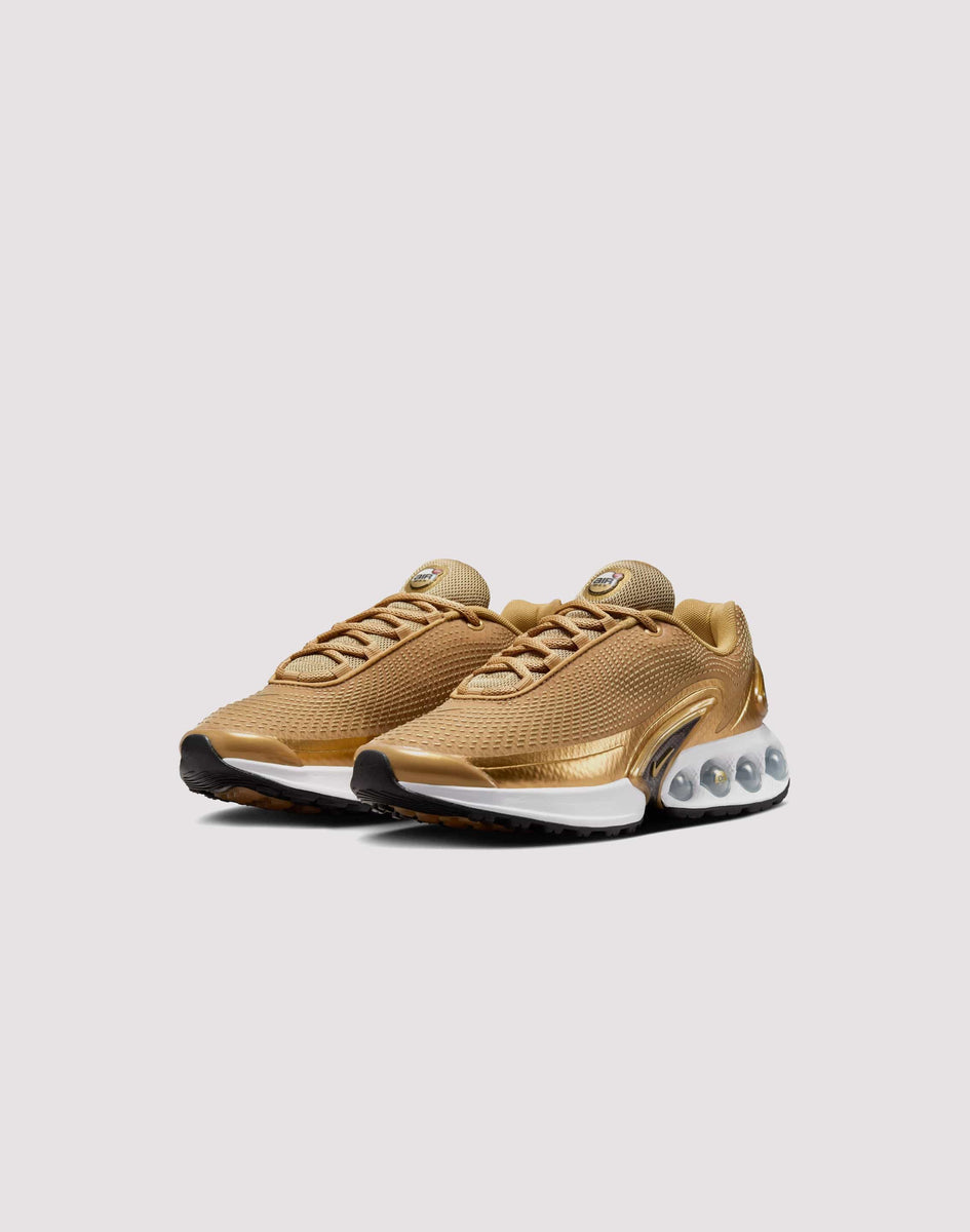 womens gold nike air max