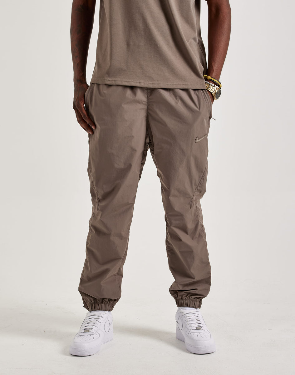 NIKE_FN7668-040_M-