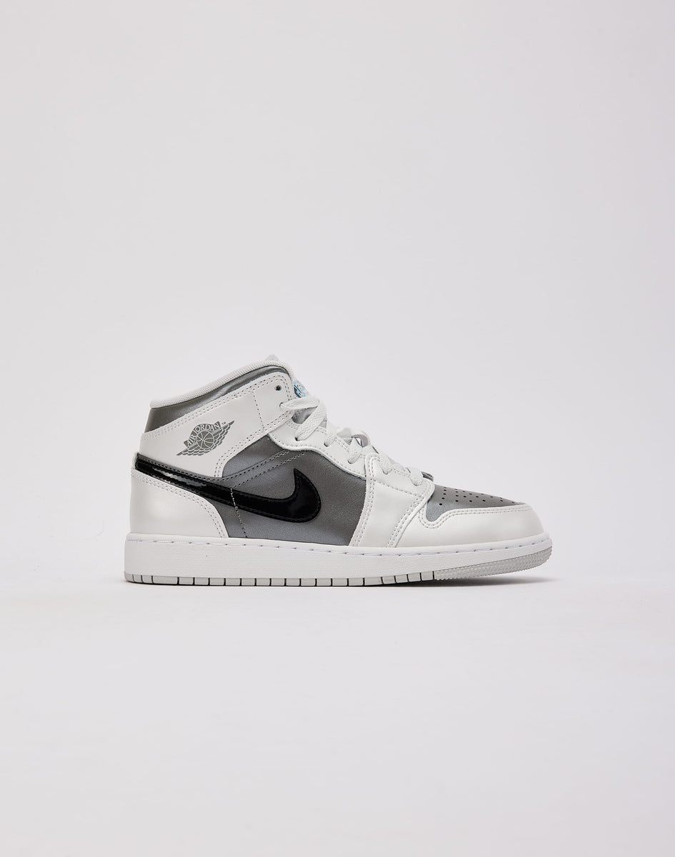 Nike Air Jordan スパイク ホワイト/グレー Jordan Air Jordan 1 Mid SE Grade-School – DTLR