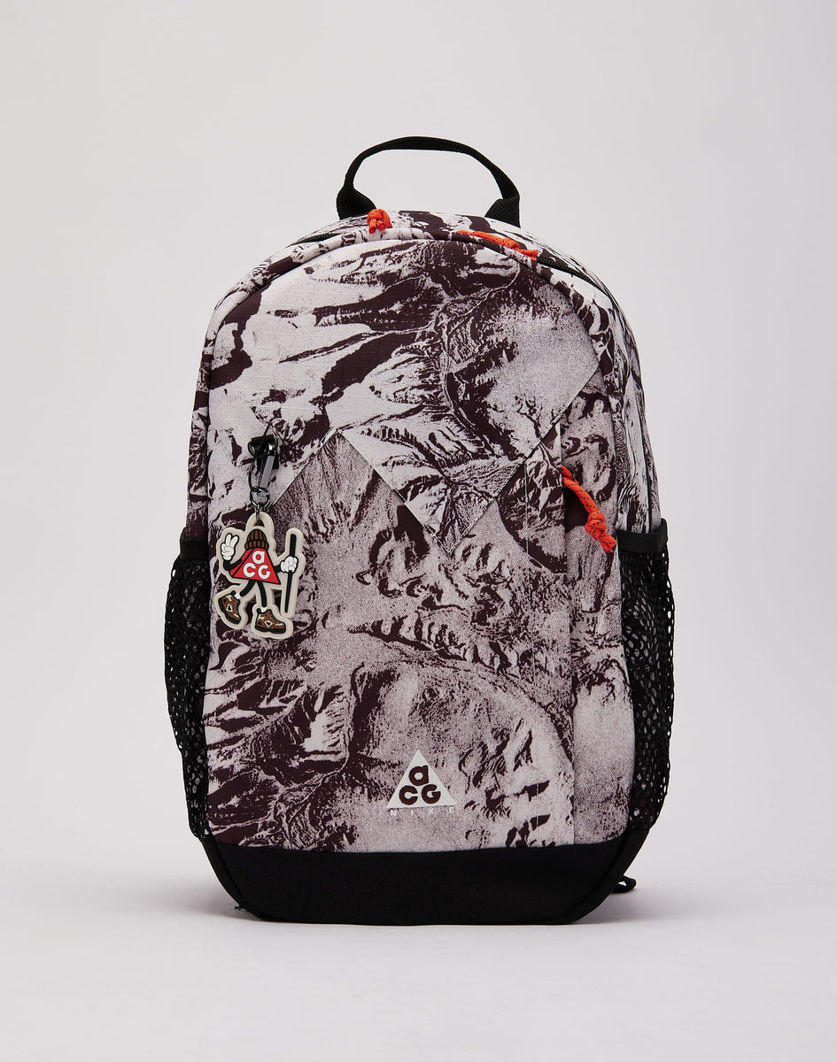 Nike ACG Daypack – DTLR
