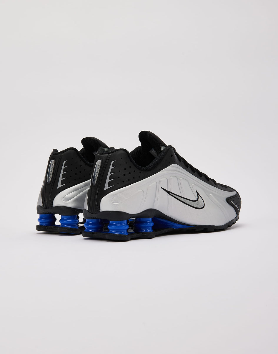lady foot locker nike shox