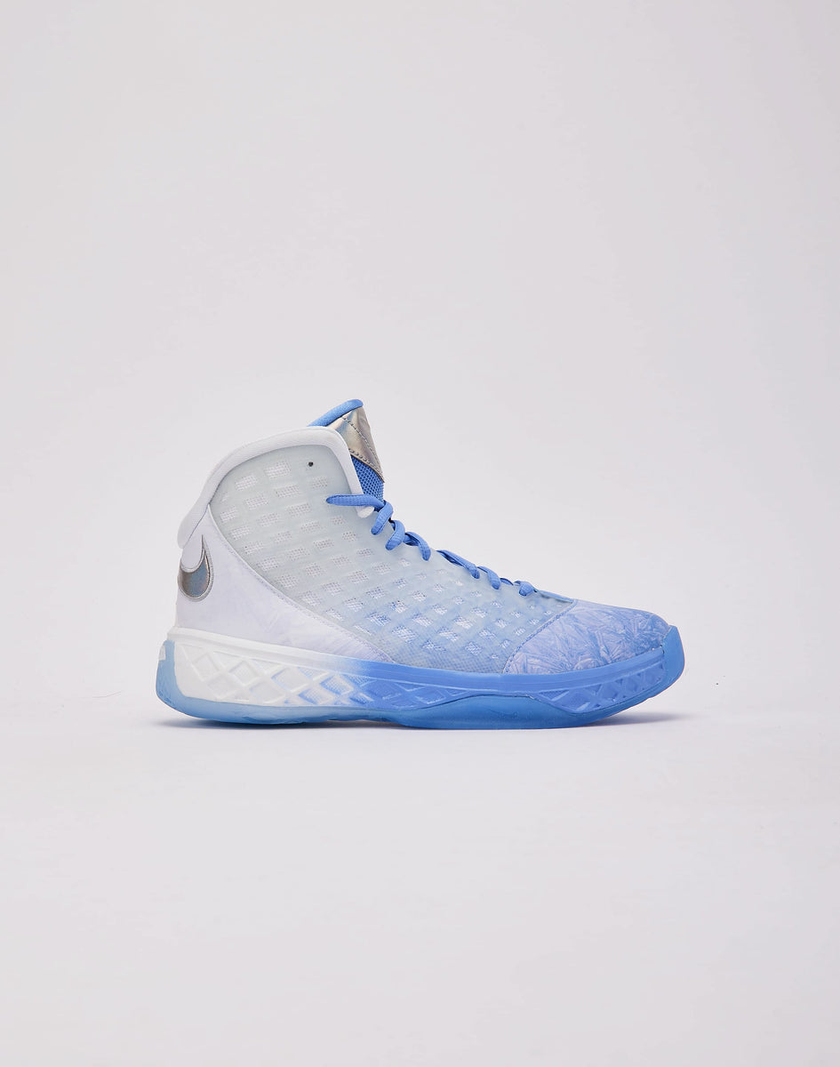 シューズ(男性用) Nike Kobe 3 Protro 28cm Kobe 3 Protro: How Nike Retooled an Icon with Modern-Day