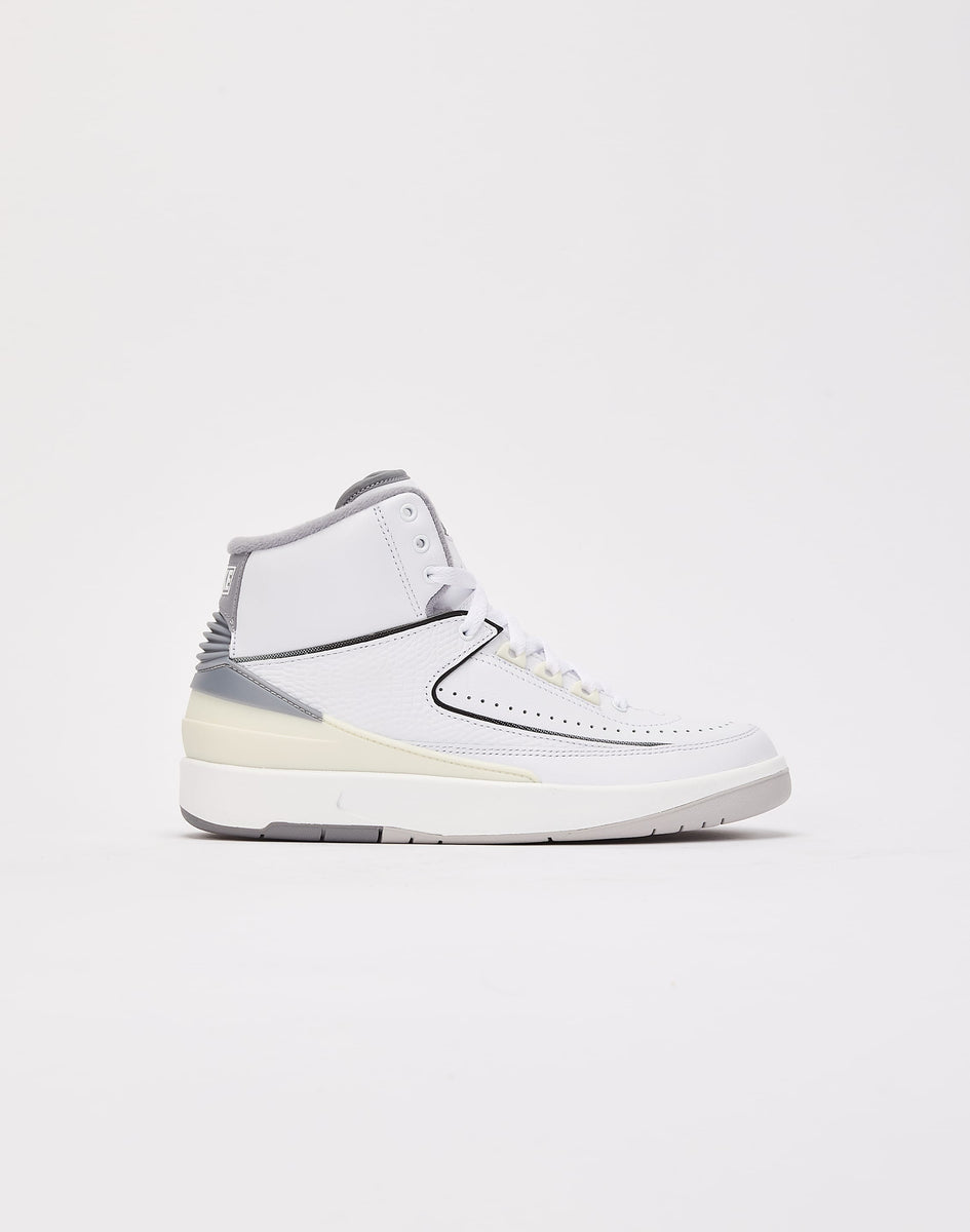Air Jordan Men's Retro 2 'Cement Grey' Sneakers