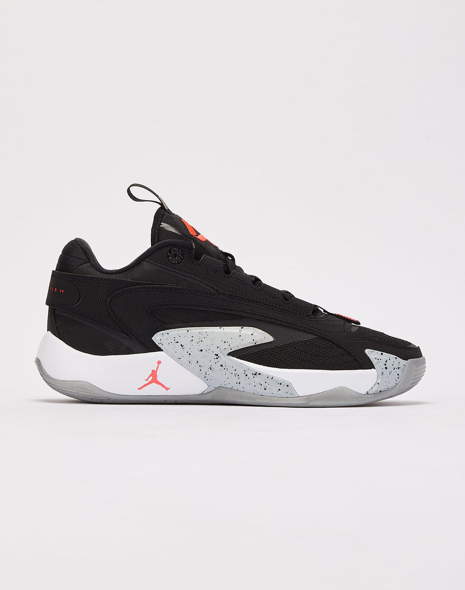 Jordan-DX8733-006-