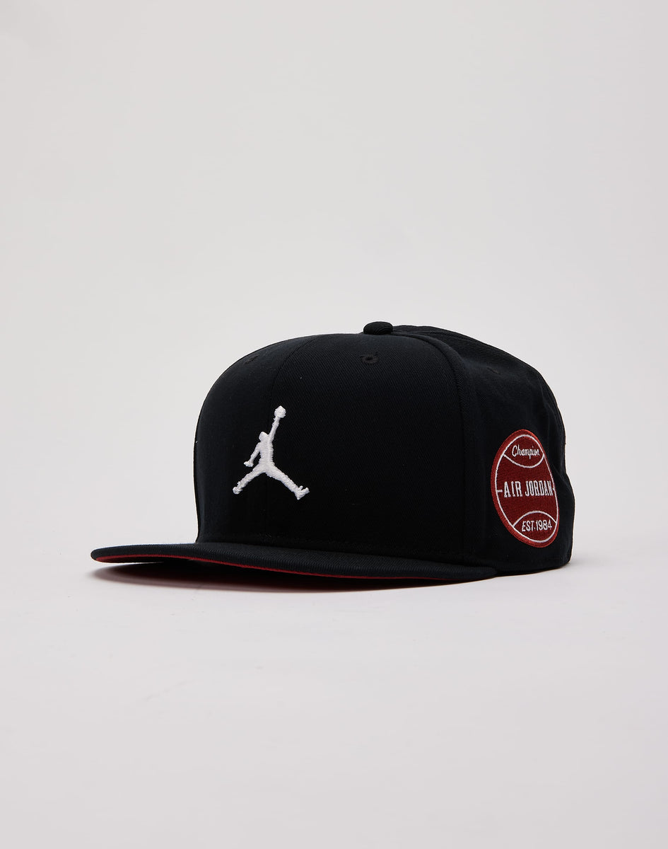 Jordan_FV5292_20010_Hats123_12