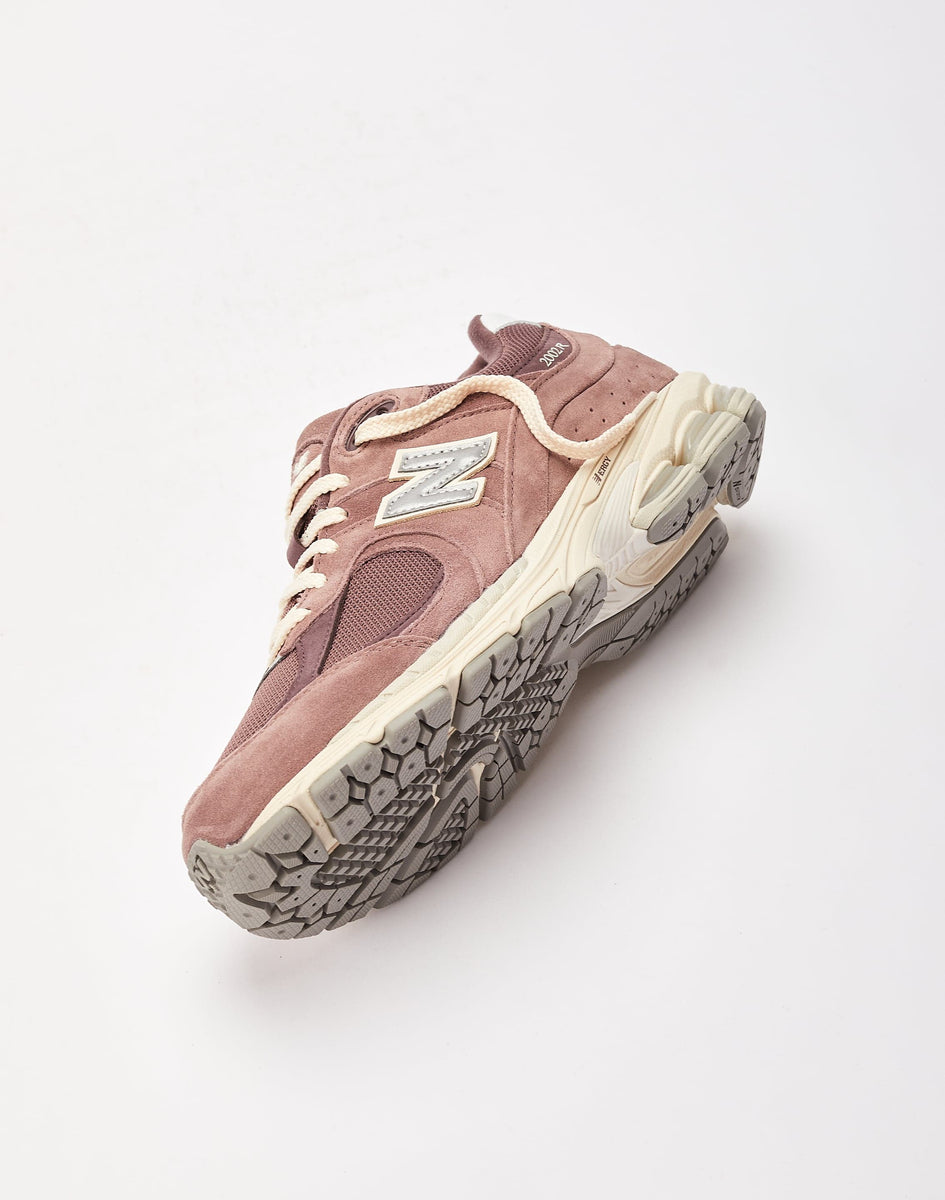 New Balance 2002r â DTLR