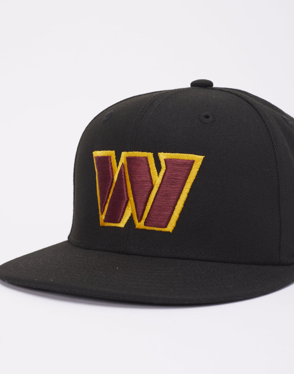 Casquette New Era 9Seventy Trucker Snapback Washington Commanders – 100% Polyester, Visière Incurvée, Bandeau Anti-transpiration