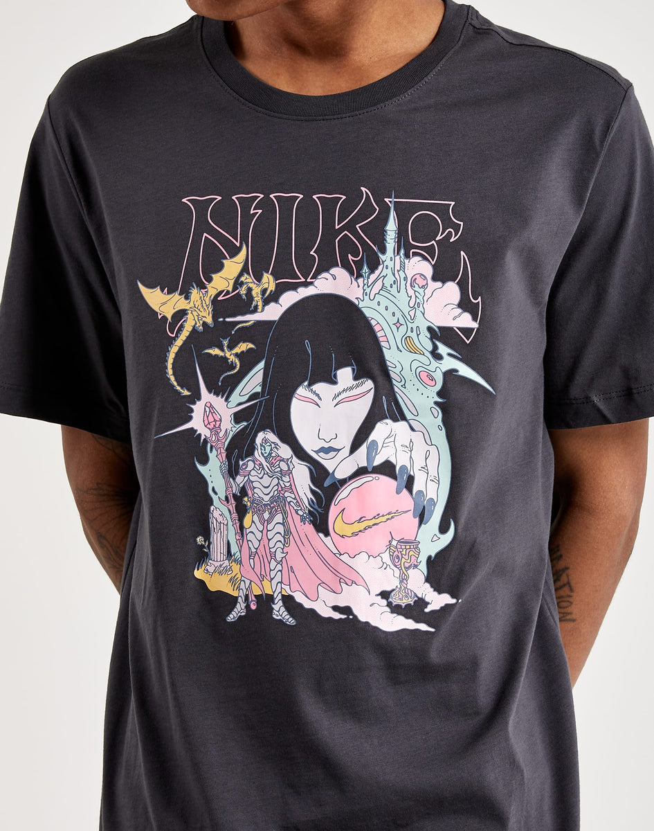 Nike Fantasy Graphic Tee – DTLR