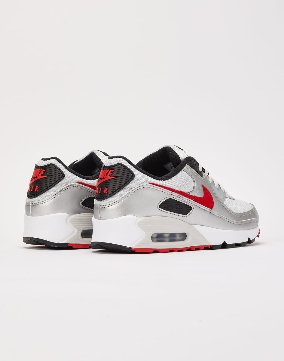 Nike-DX4233-001-M032_1200x1200