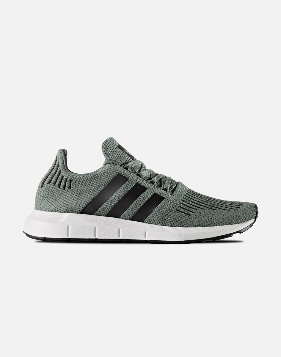 Adidas SWIFT RUN – DTLR