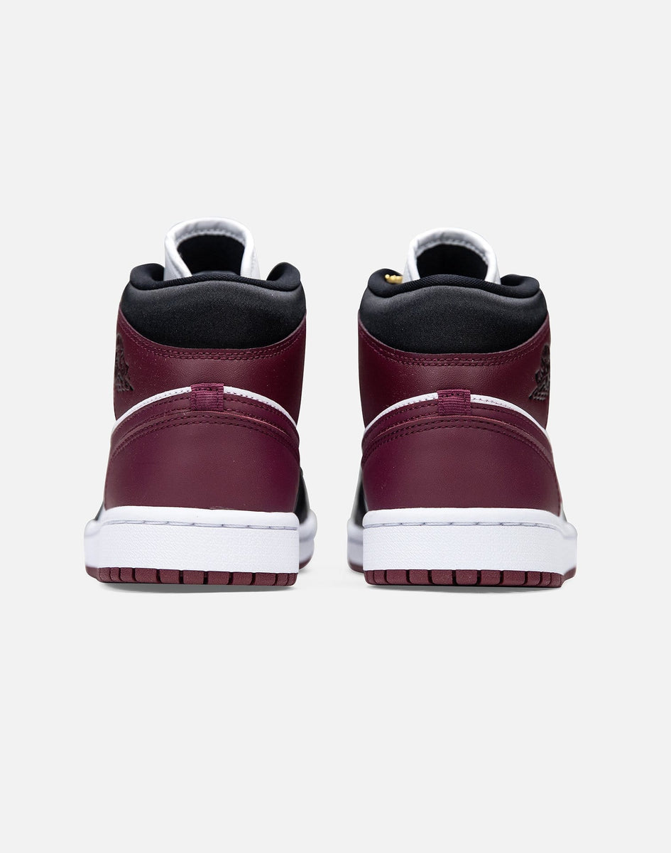 Jordan WMNS AIR JORDAN 1 MID SE 'GOLD PENDANTS' – DTLR