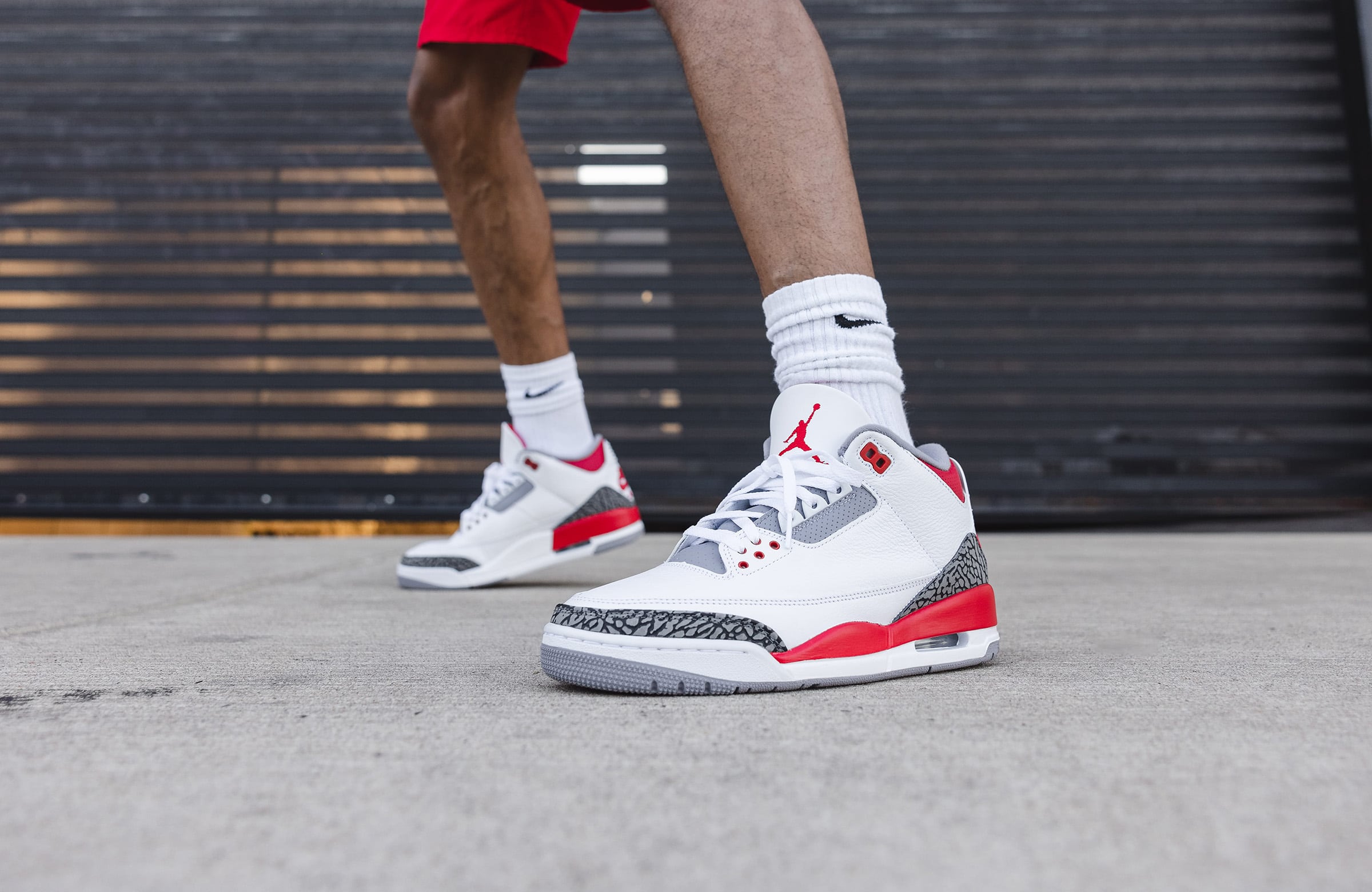 Jordan 3 Fire Red: The Ultimate Shoe for Sneakerheads - Escola Videira