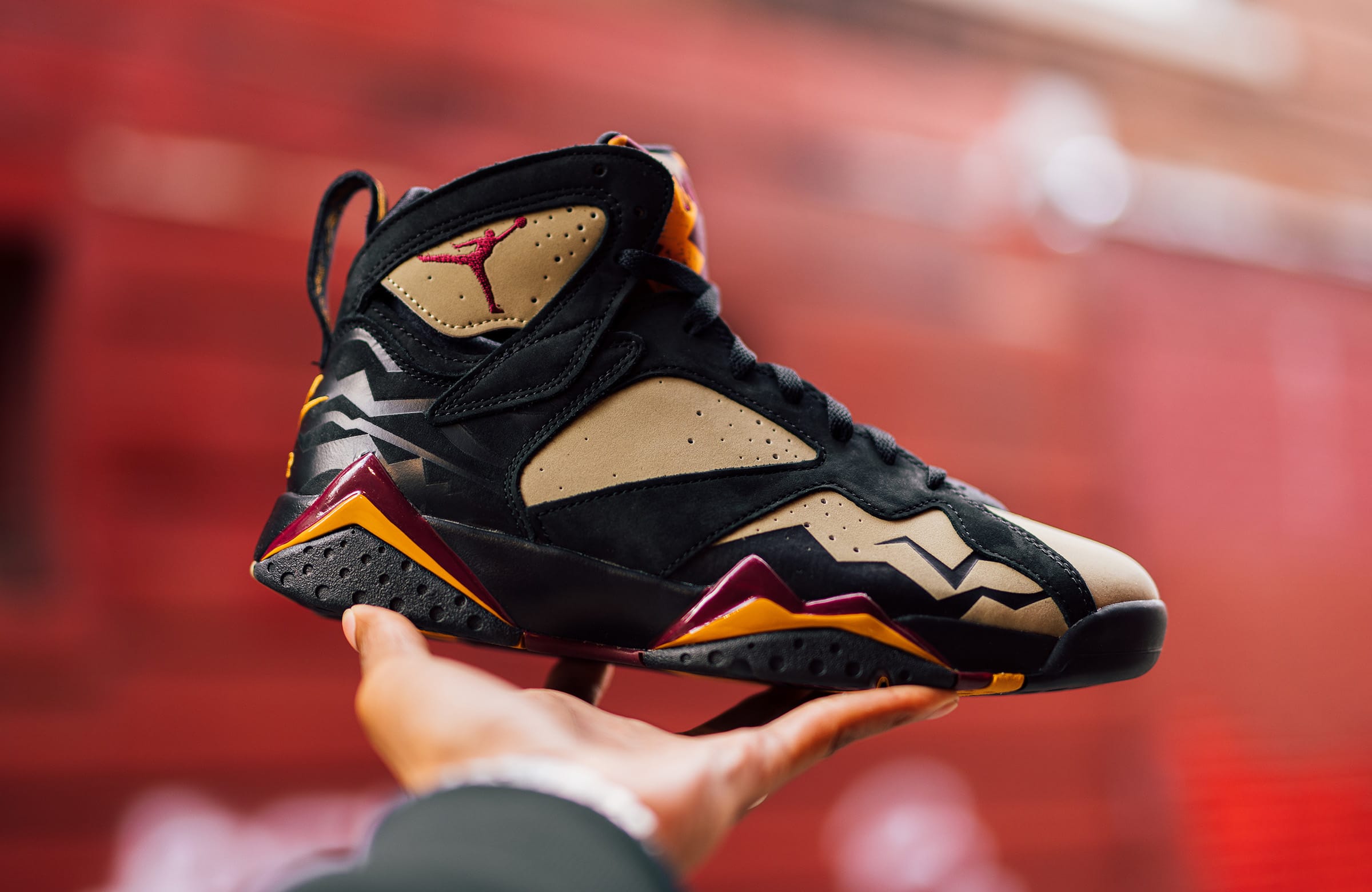 Nike Air Jordan 7 Retro blackolive