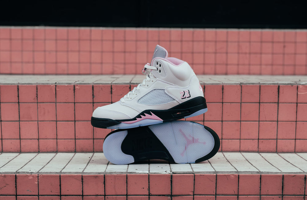 air jordan 5 on feet