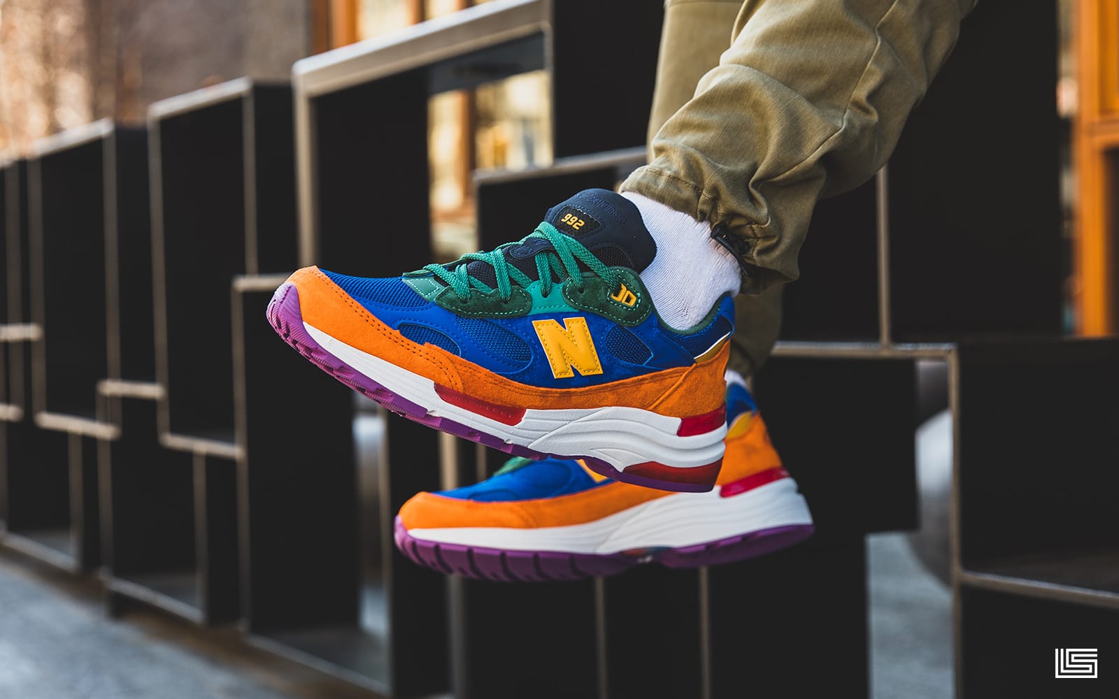 new balance m992 multicolor