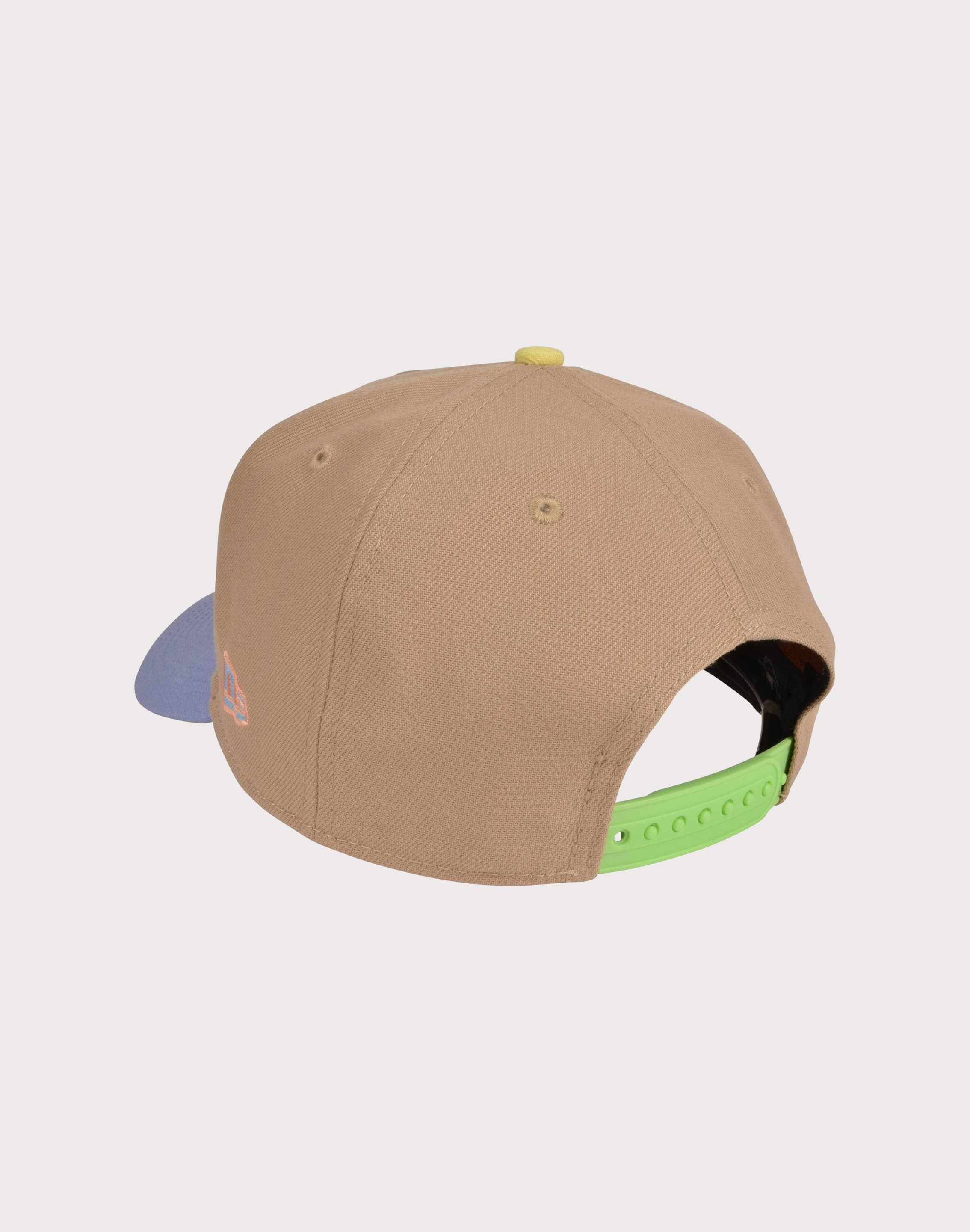 Photo of New Era MLB Boston Red Sox 9FORTY A-Frame Sweet Escape Snapback Hat