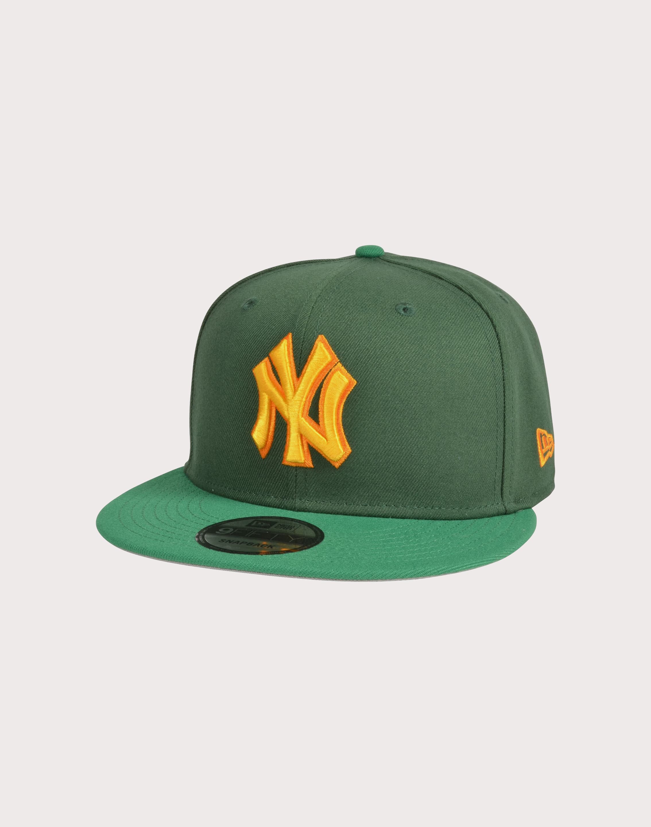 Photo of New Era MLB New York Yankees 9FIFTY Snapback Hat