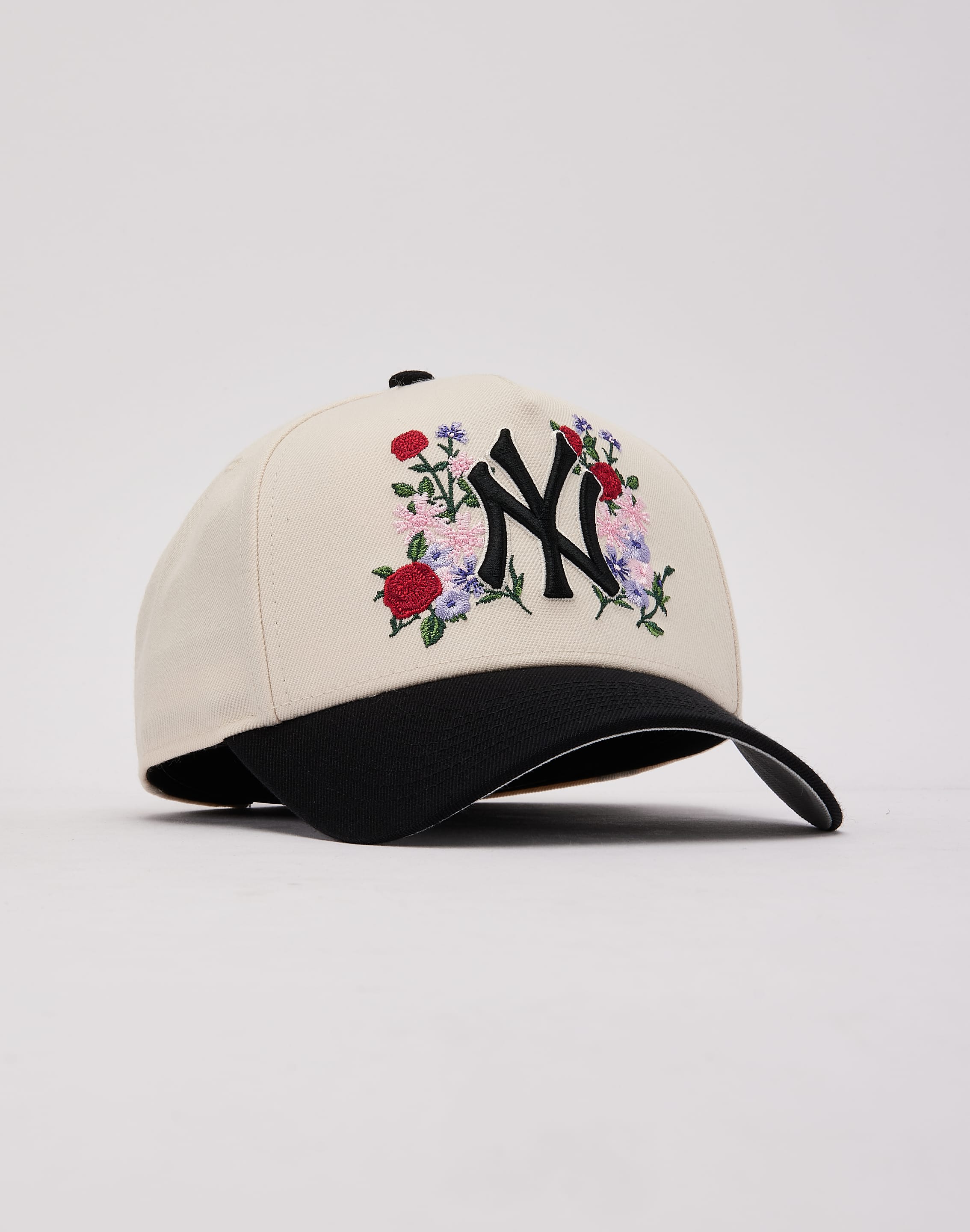 Photo of 47 Brand MLB New York Yankees Floral Offside DT Snapback Hat