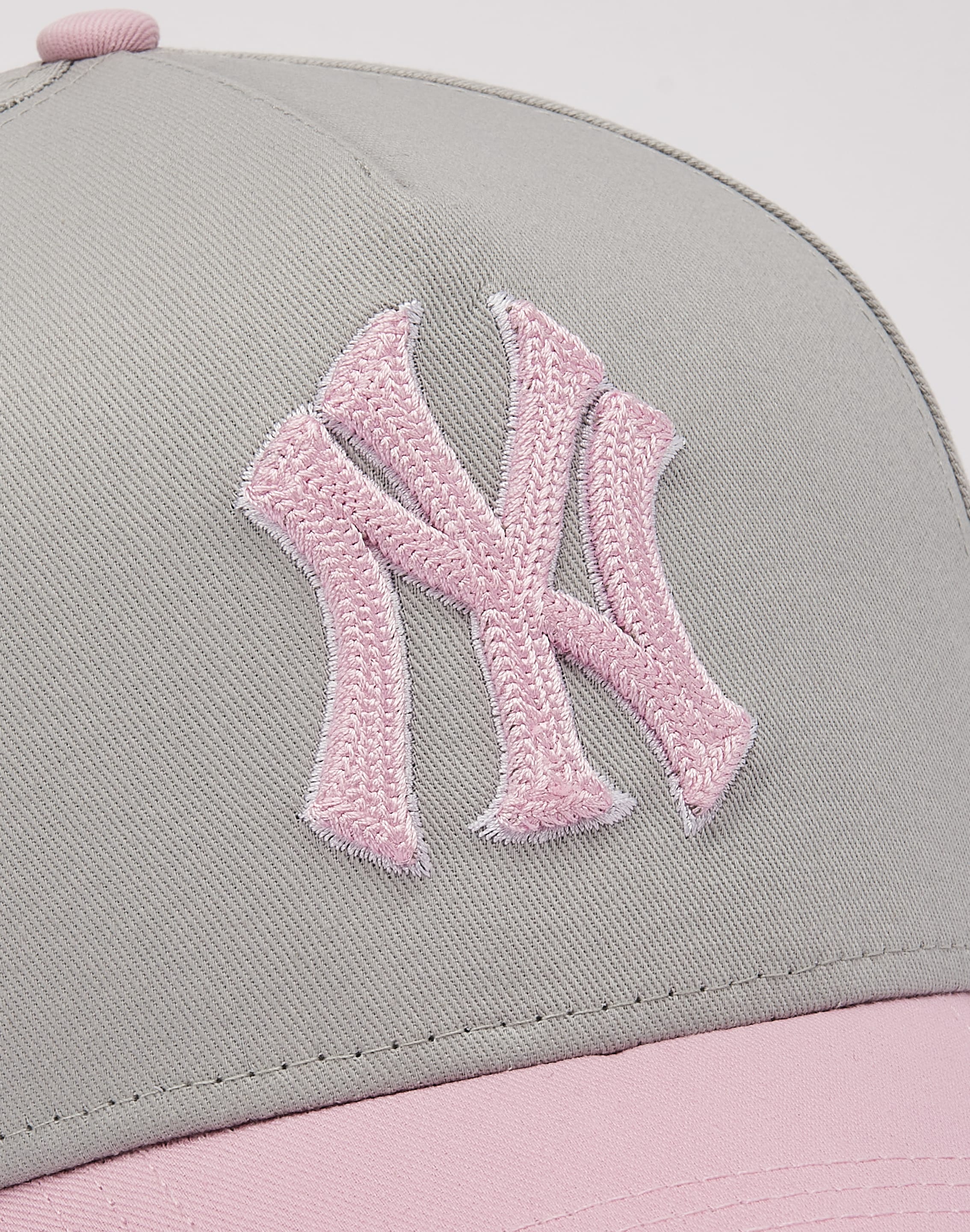Photo of 47 Brand MLB New York Yankees Offside DT Snapback Hat