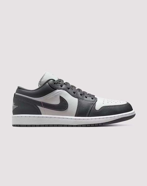 Air Jordan 1 Low ブラック/グレー Jordan Air Jordan 1 Low – DTLR