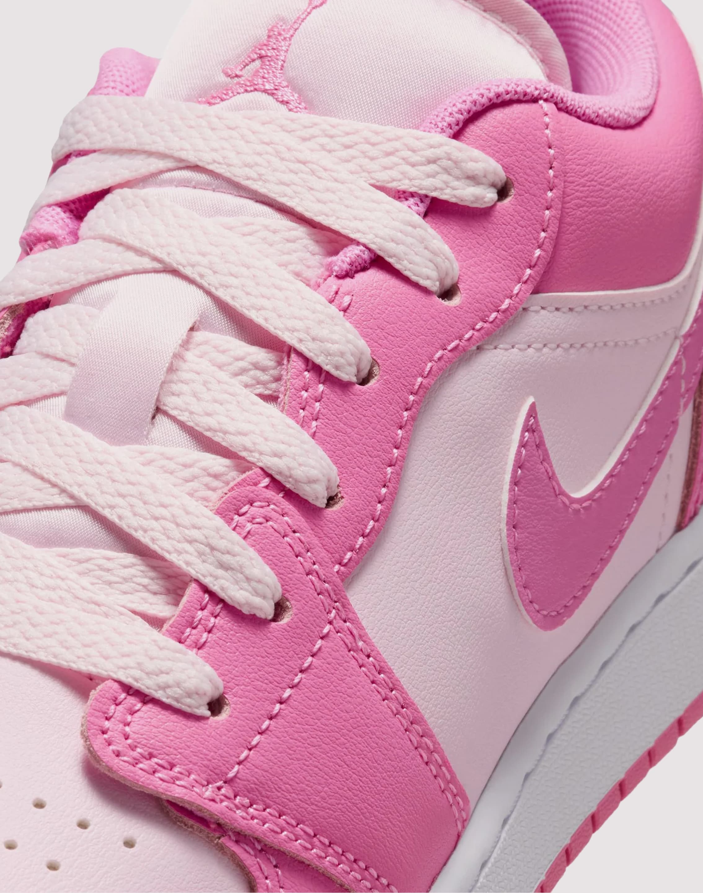 Photo of Jordan Air Jordan 1 Low Grade-School