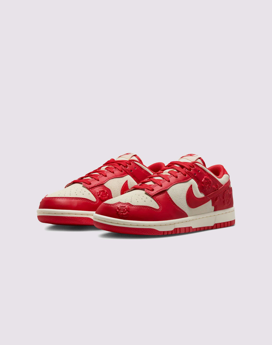 Dunks With Roses Nike Dunk Low