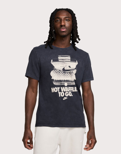 Nike Sportswear Tee – DTLR