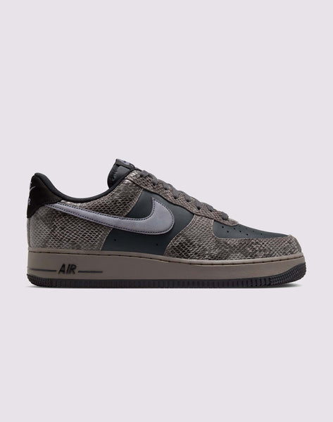 Nike Air Force 1 '07 LV8 – DTLR