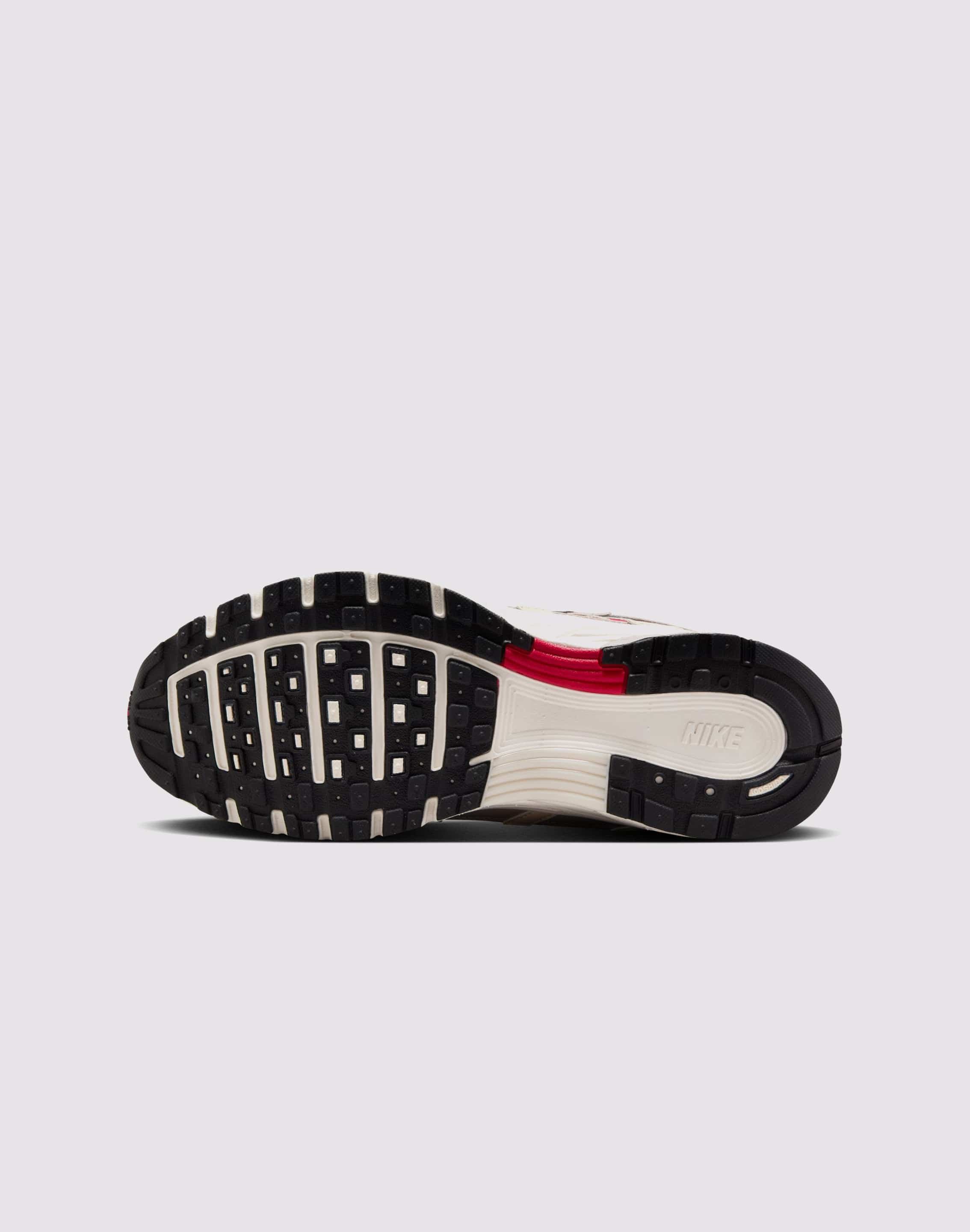 Photo of Nike P-6000