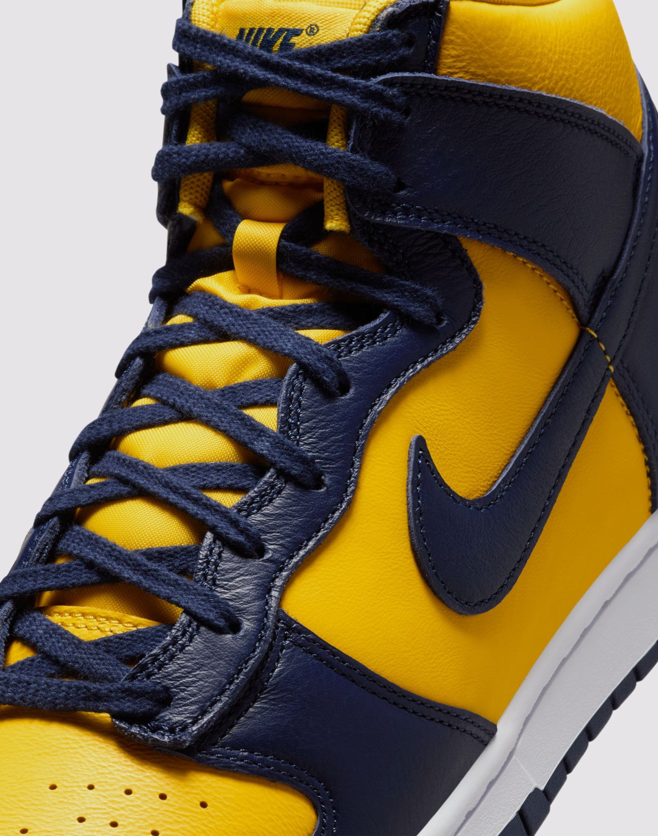 み*か様 DUNK HIGH RETRO QS Michigan Buy Nike Dunk High QS 'Michigan' 2016 - 850477 700 | GOAT