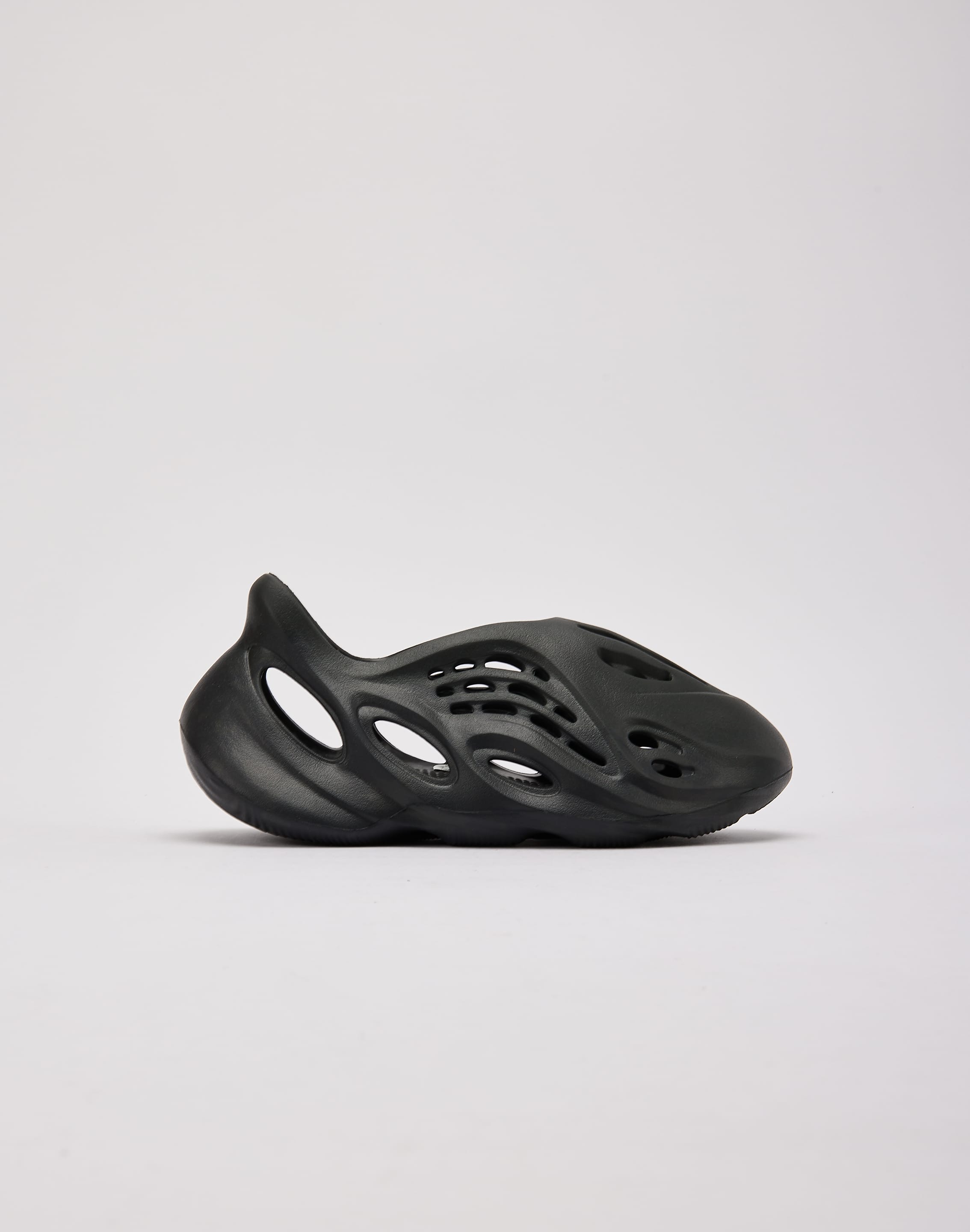 Adidas Yeezy Foam RNR 'Onyx' Grade-School Adidas Yeezy Foam RNR 'Onyx' Grade-School