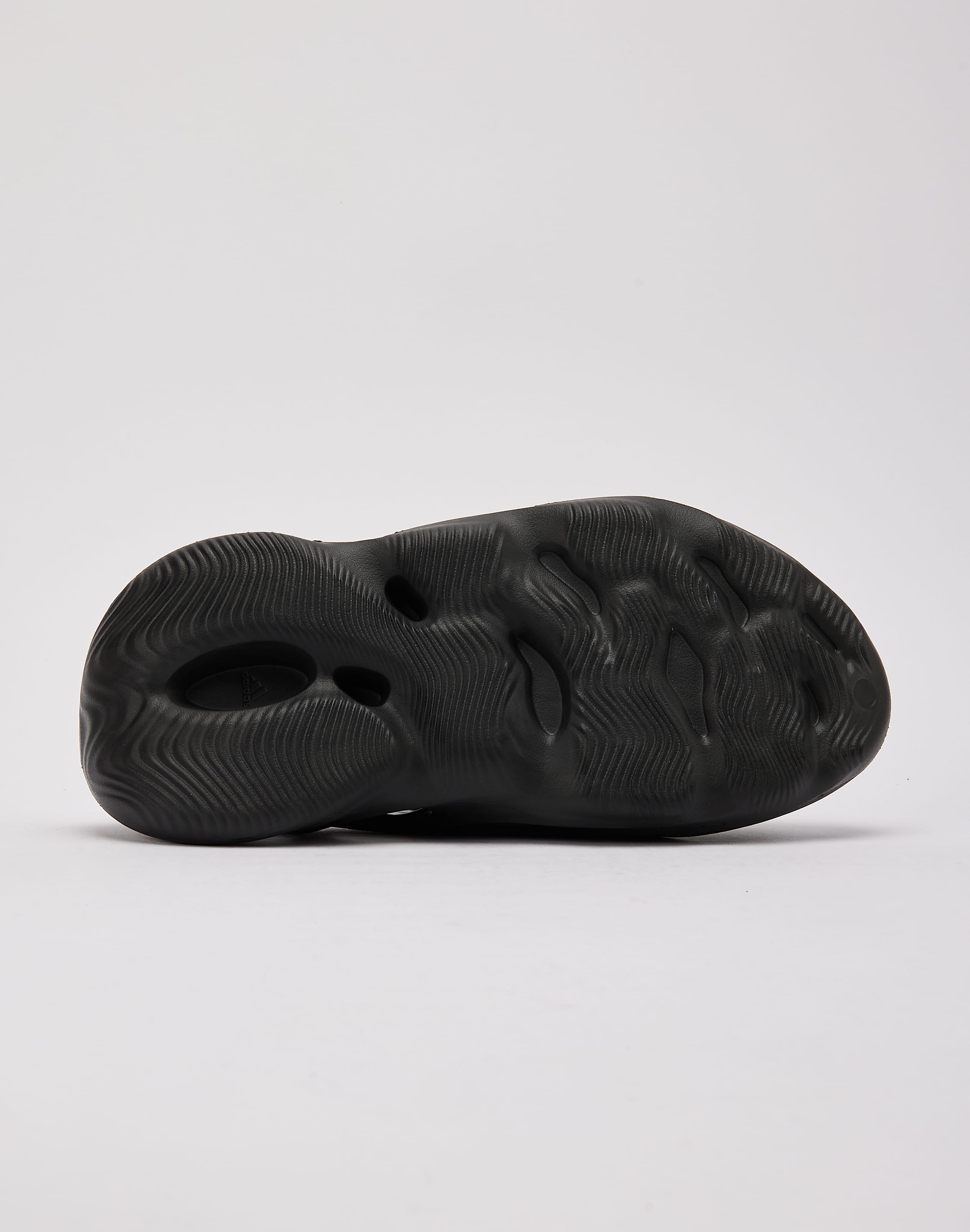 Adidas Yeezy Foam RNR 'Onyx' – DTLR