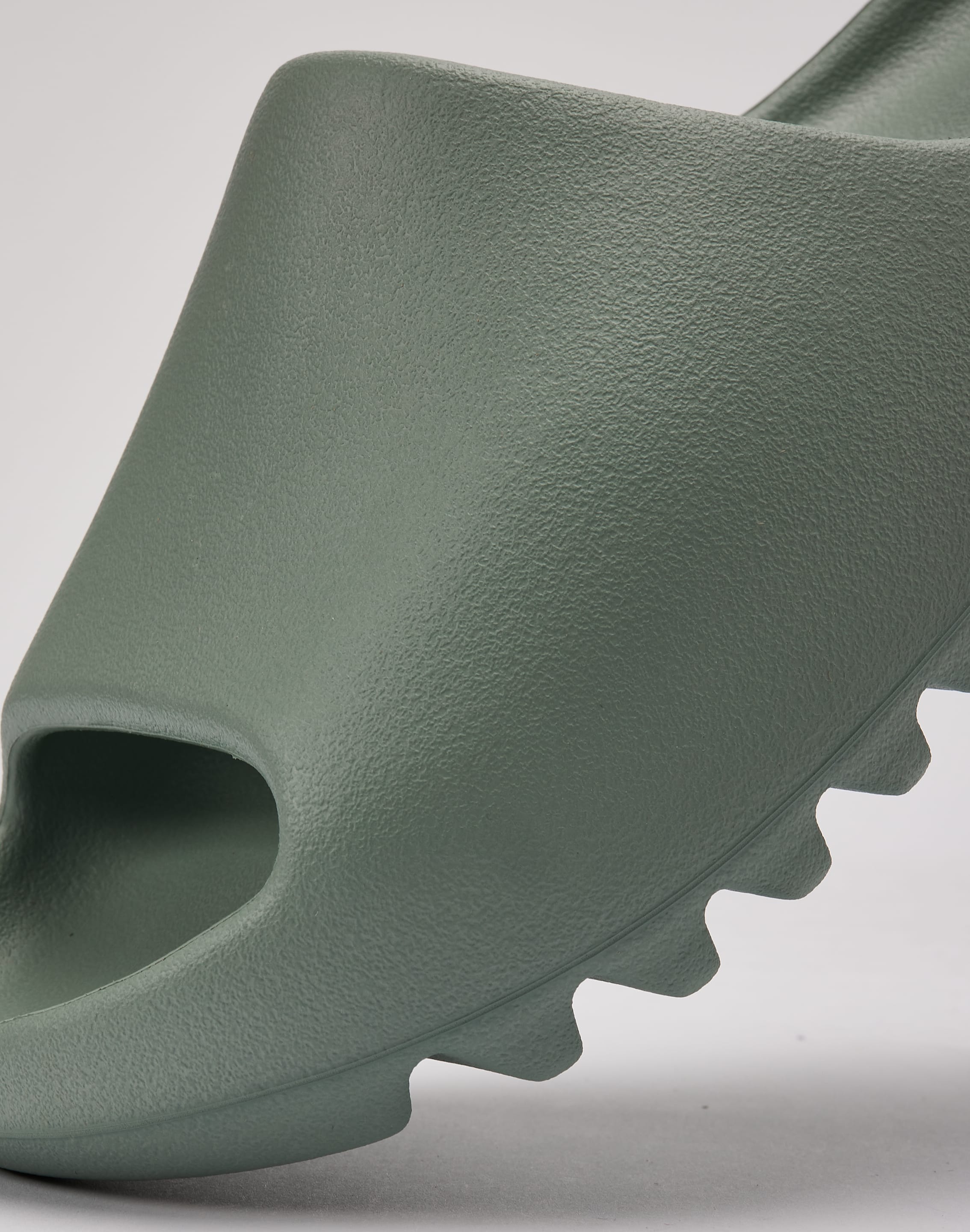 Adidas Yeezy Slide 'Salt' Grade-School – DTLR