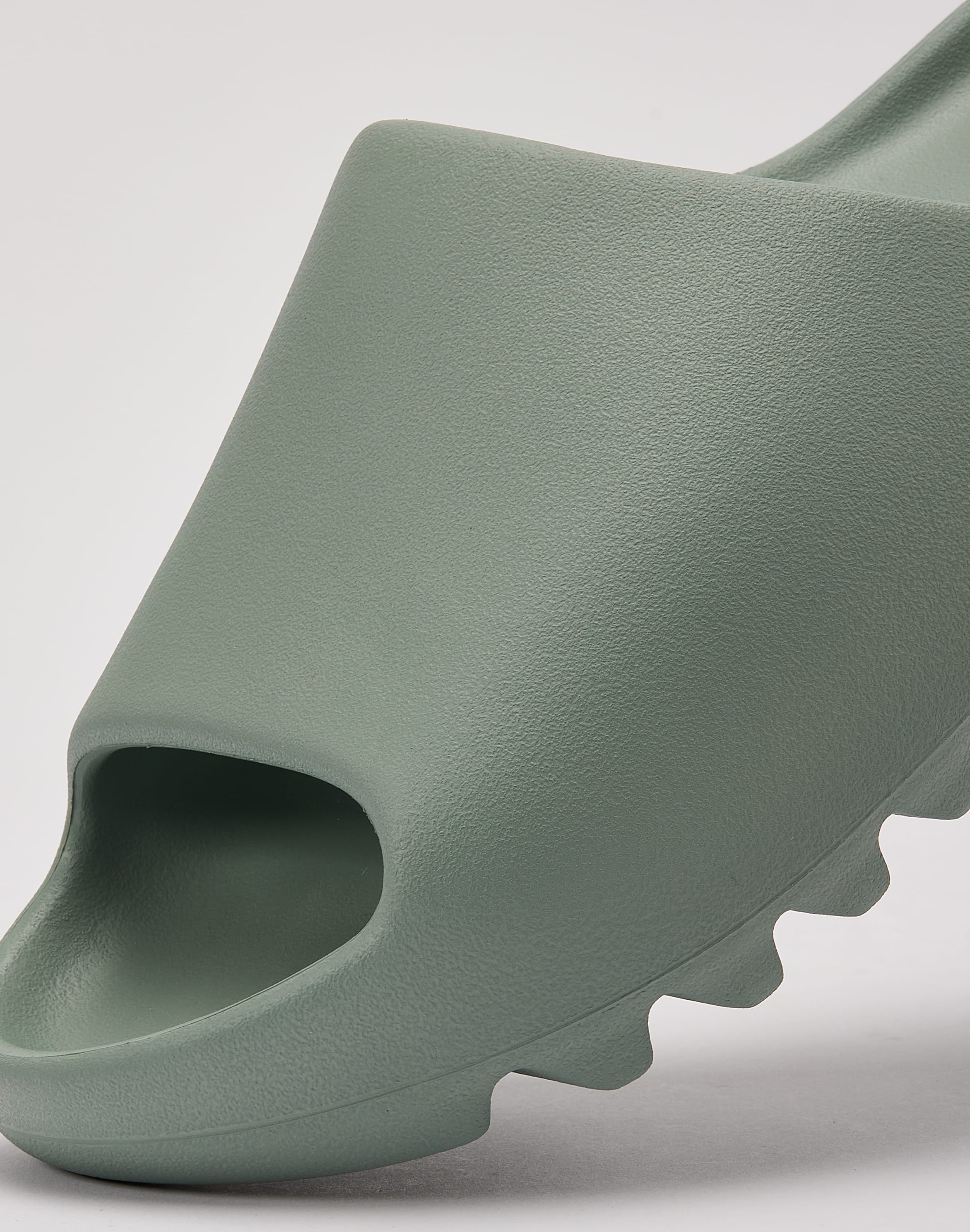 Adidas Yeezy Slide 'Salt' â DTLR