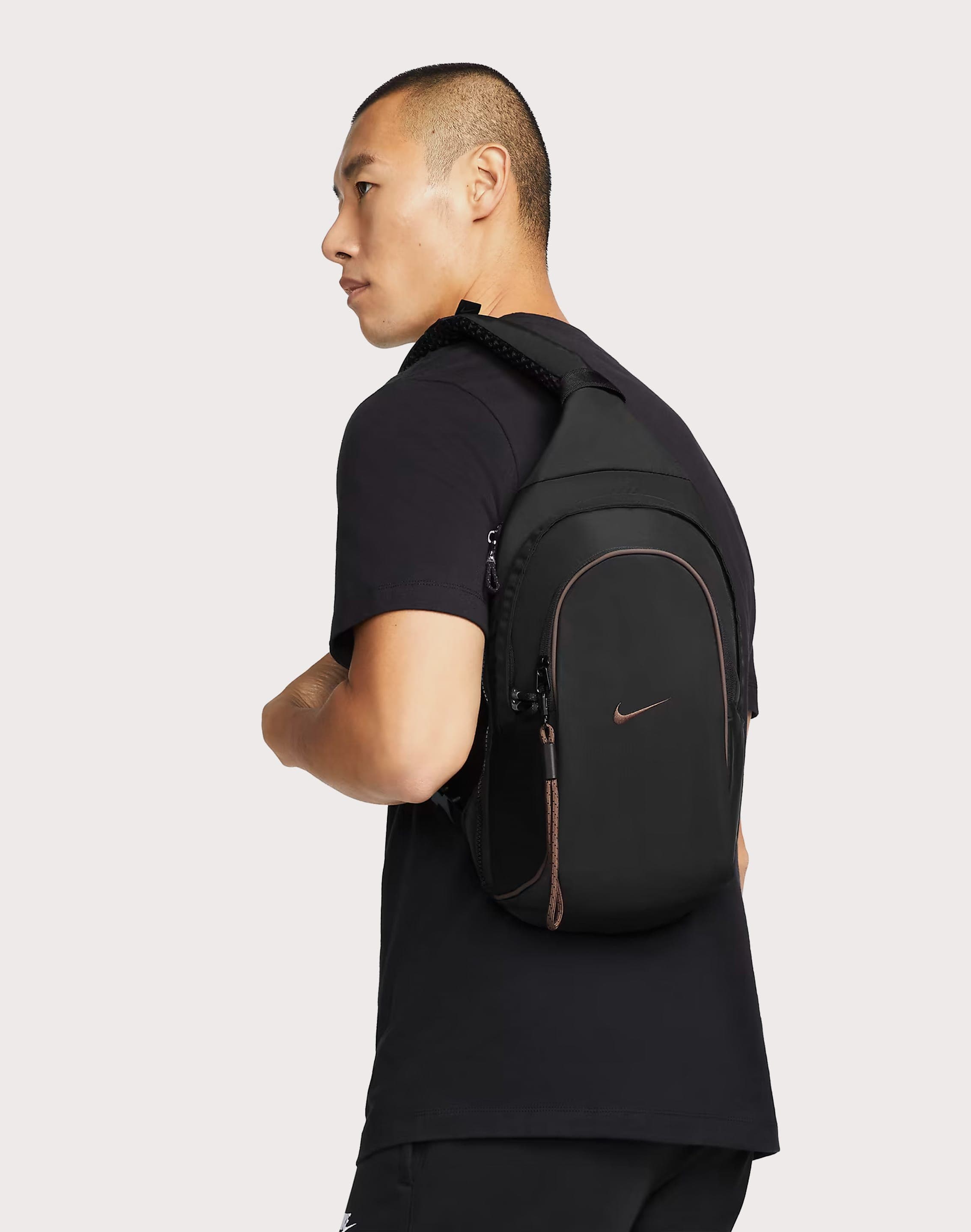 Nike Sportswear Essentials Sling Bag – DTLR