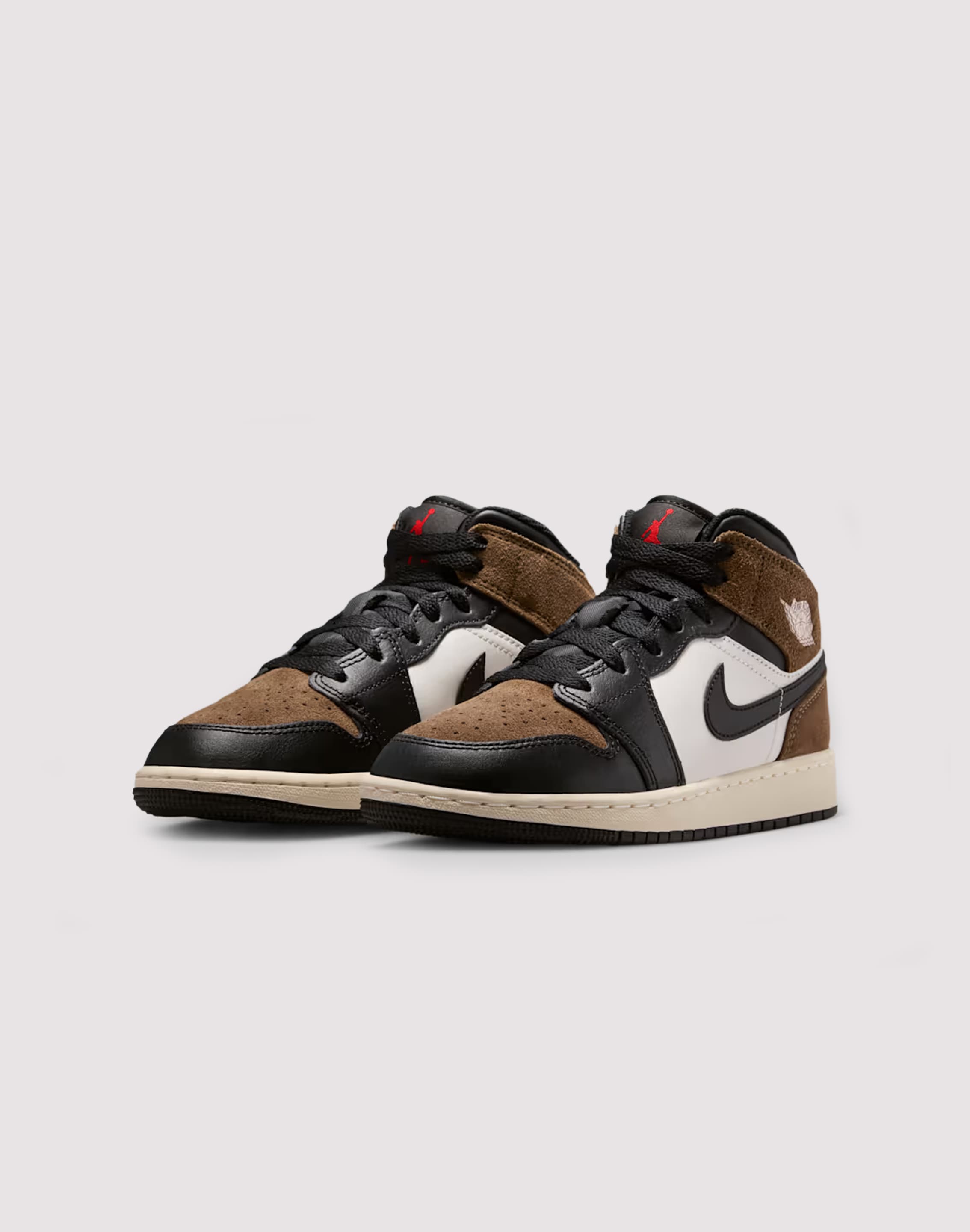 Photo of Jordan Air Jordan 1 Mid Grade-School
