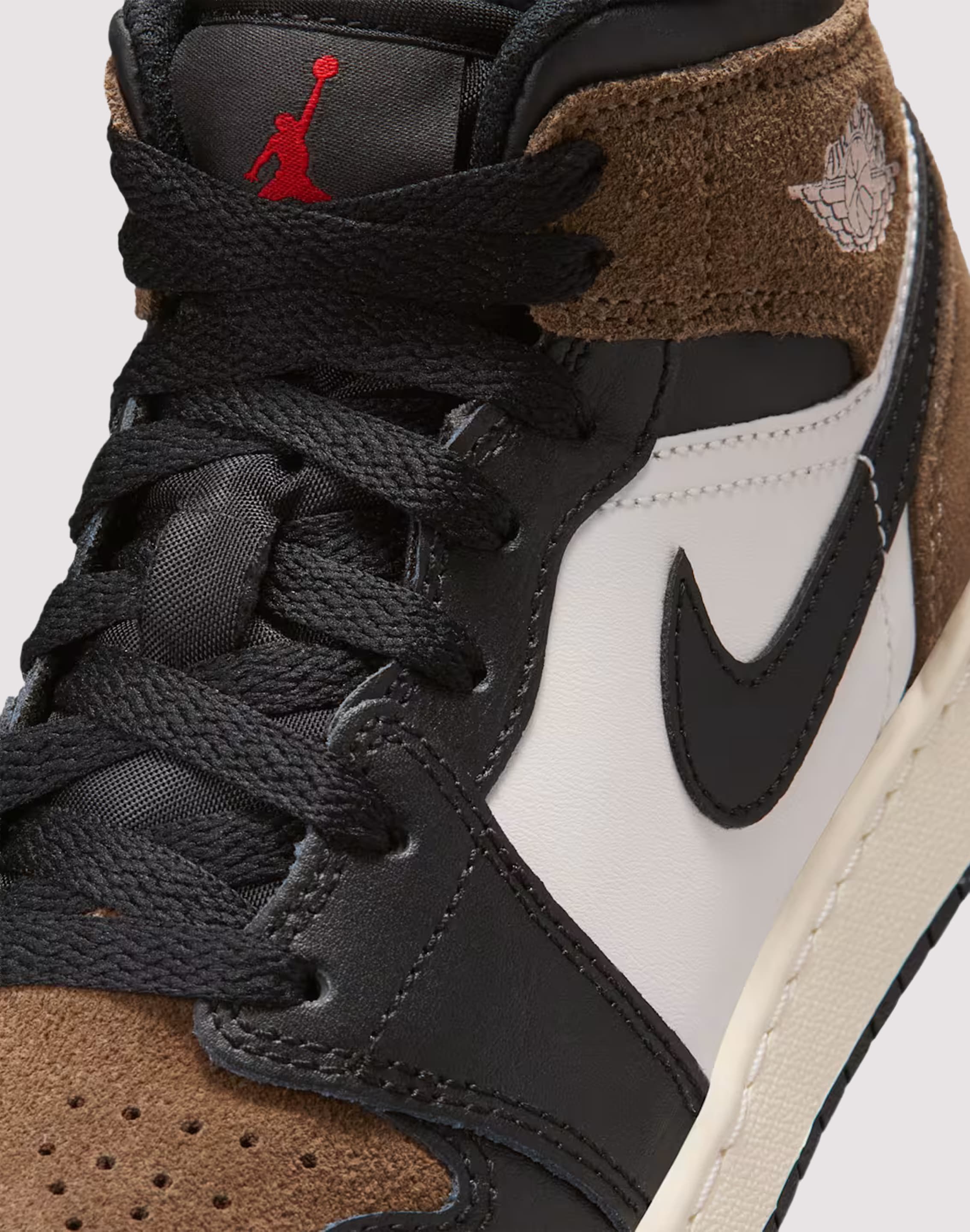 Photo of Jordan Air Jordan 1 Mid Grade-School