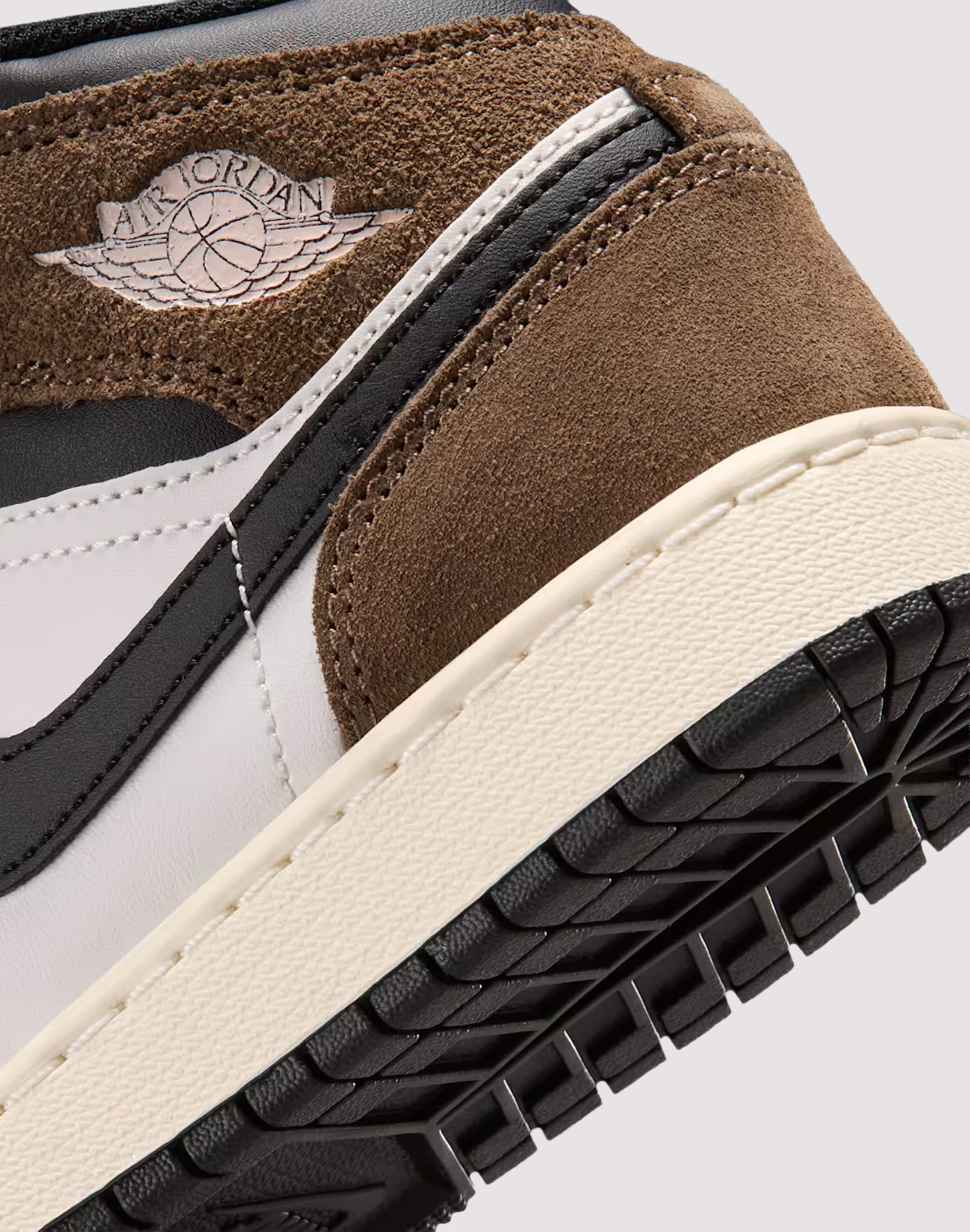 Photo of Jordan Air Jordan 1 Mid Grade-School