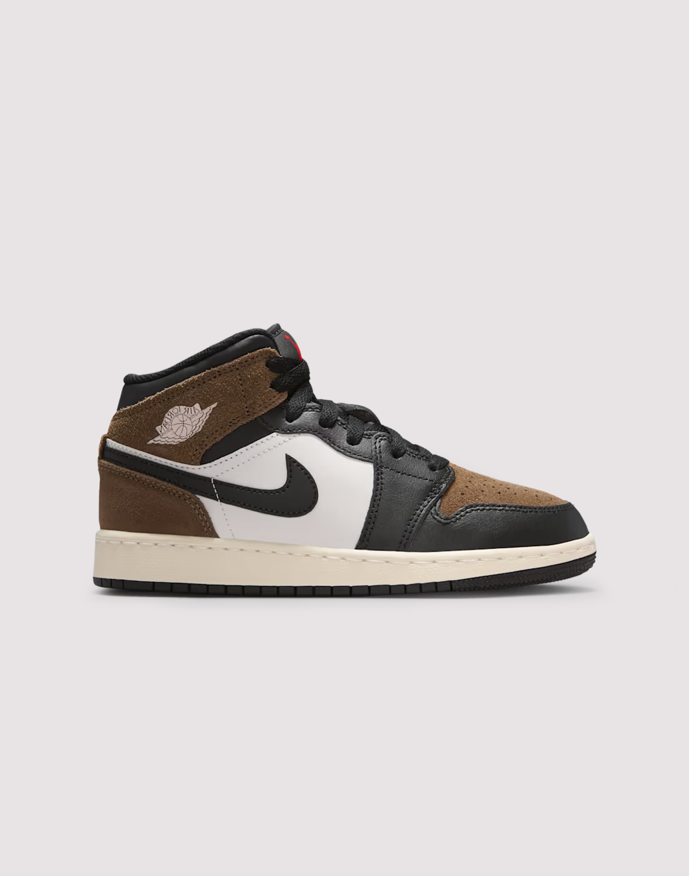 Photo of Jordan Air Jordan 1 Mid Grade-School