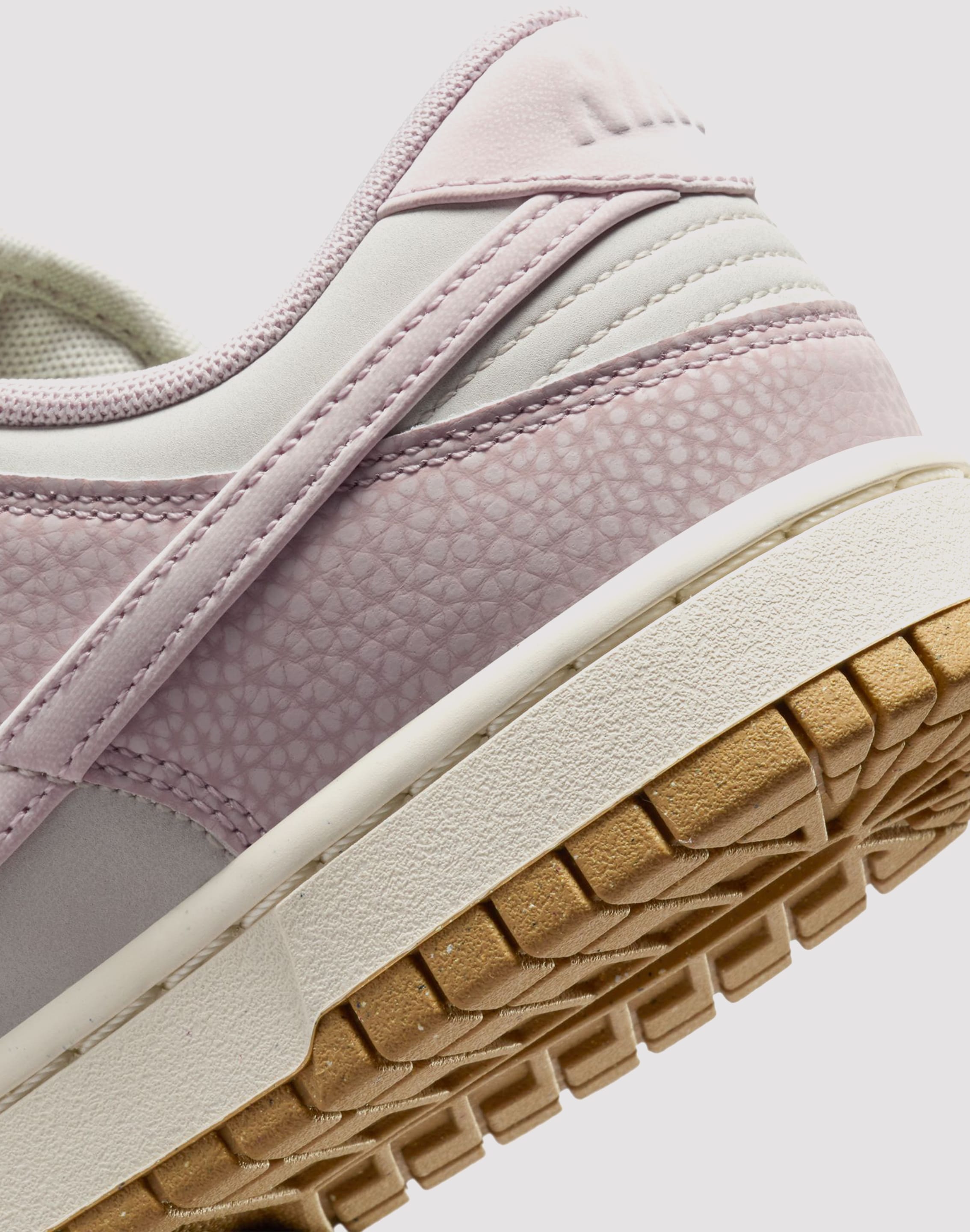 Nike Dunk Low Premium Next Nature "Platinum Violet"