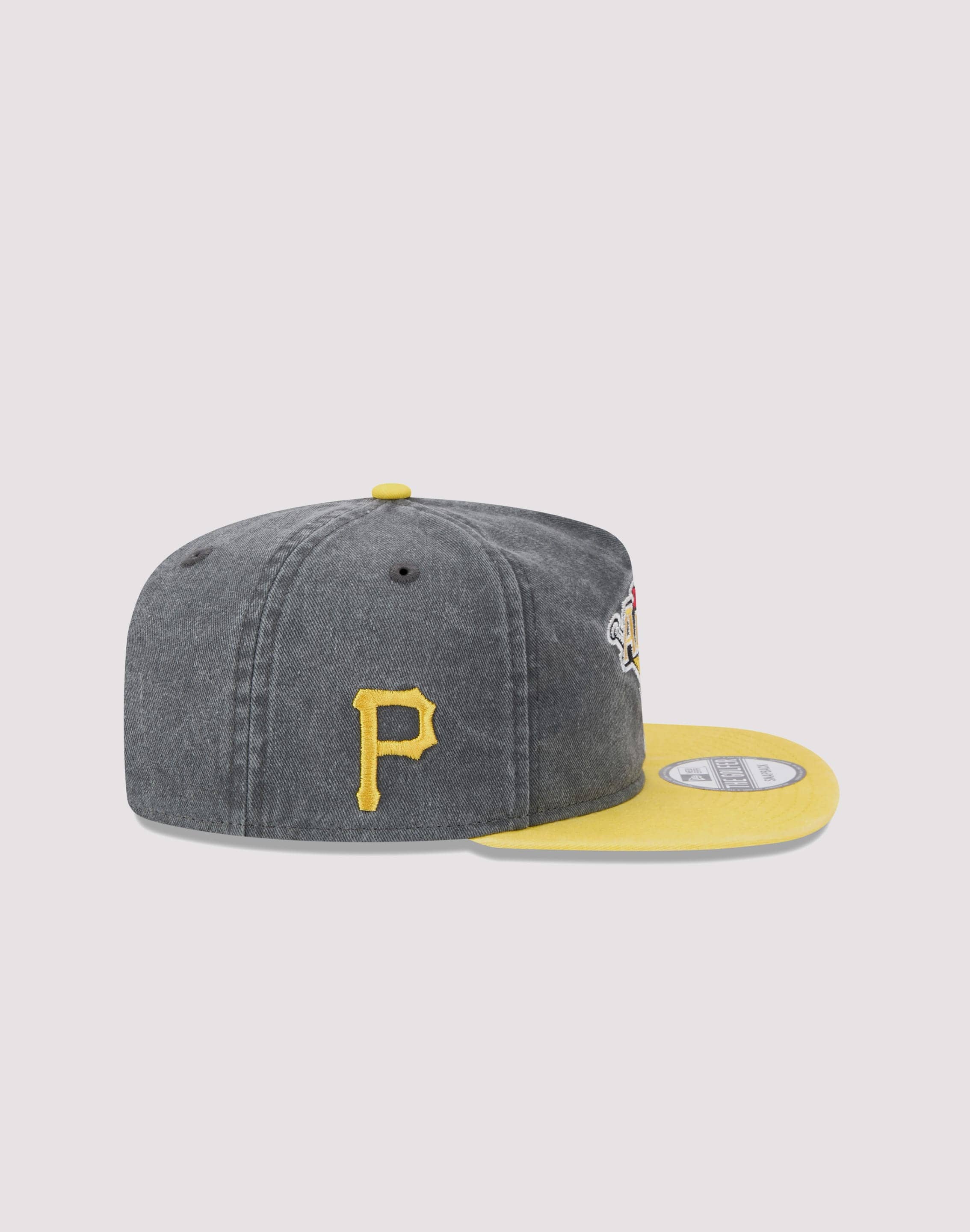 Photo of New Era Pirates Golfer MLB Pigment Dyed Snapback