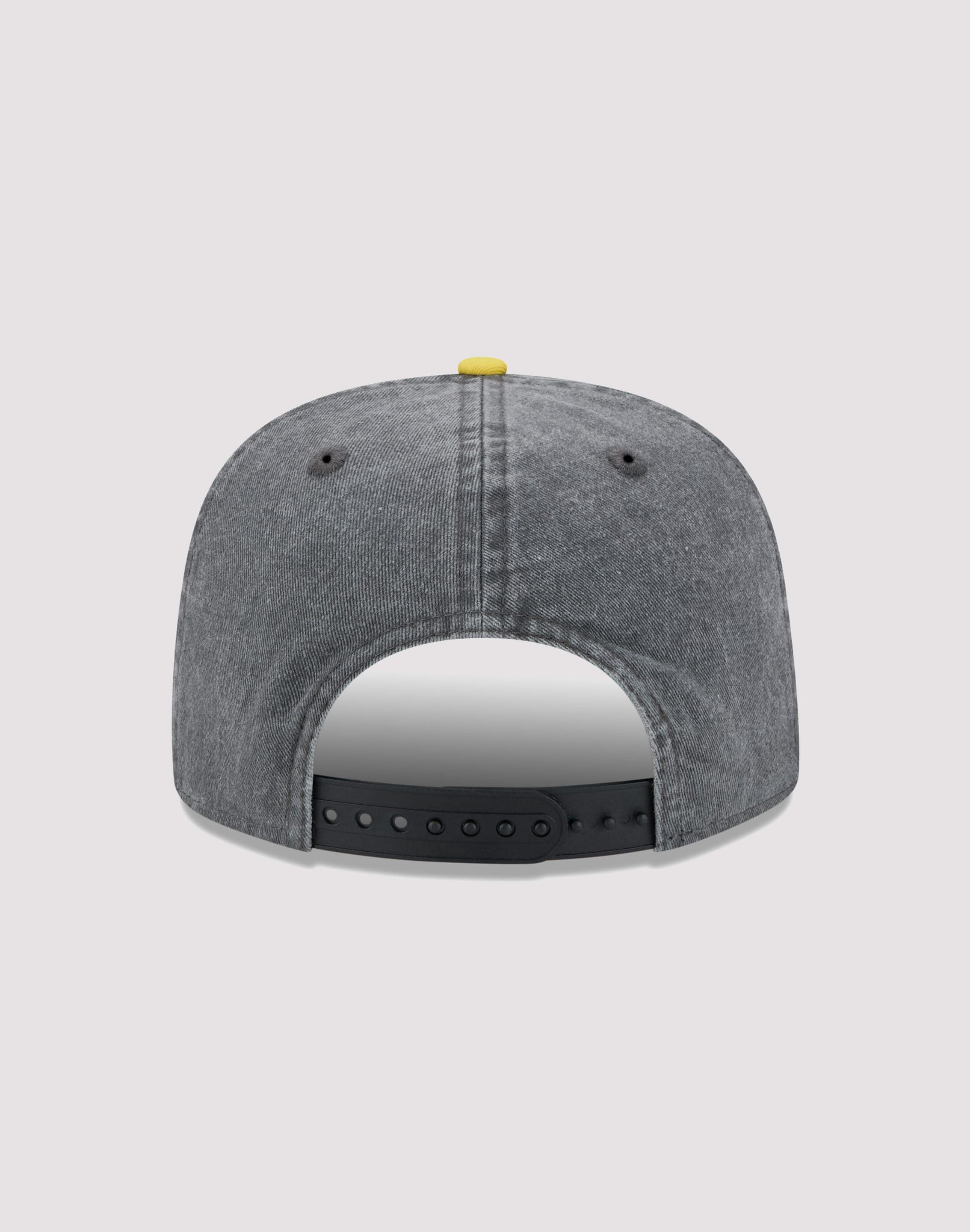 Photo of New Era Pirates Golfer MLB Pigment Dyed Snapback