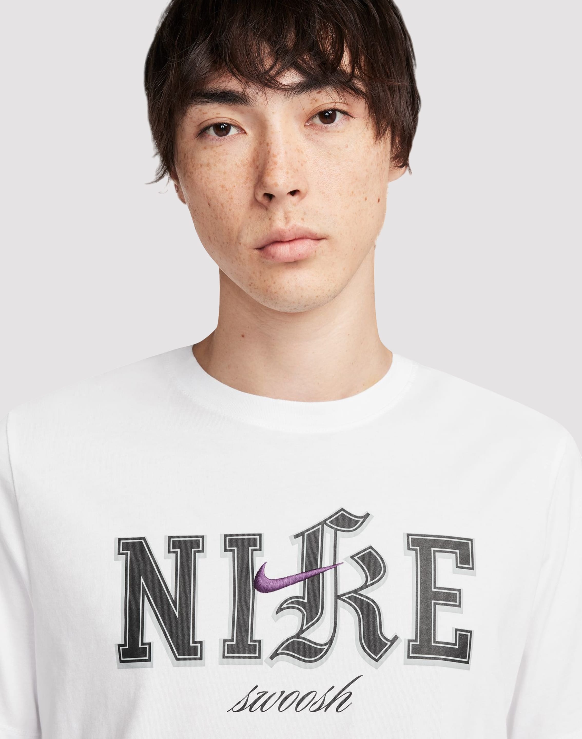 nike sportswear dna tee