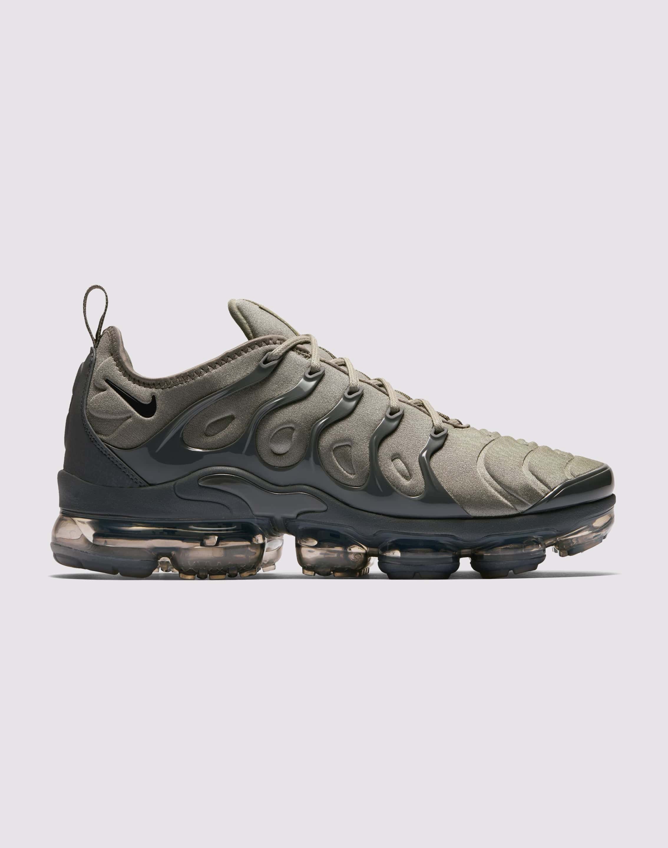 Nike Air VaporMax Plus – DTLR - Main Image