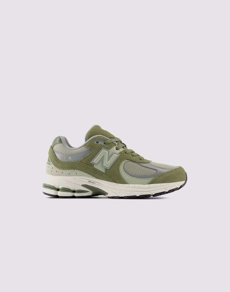 New Balance 2002R Grade-School – DTLR