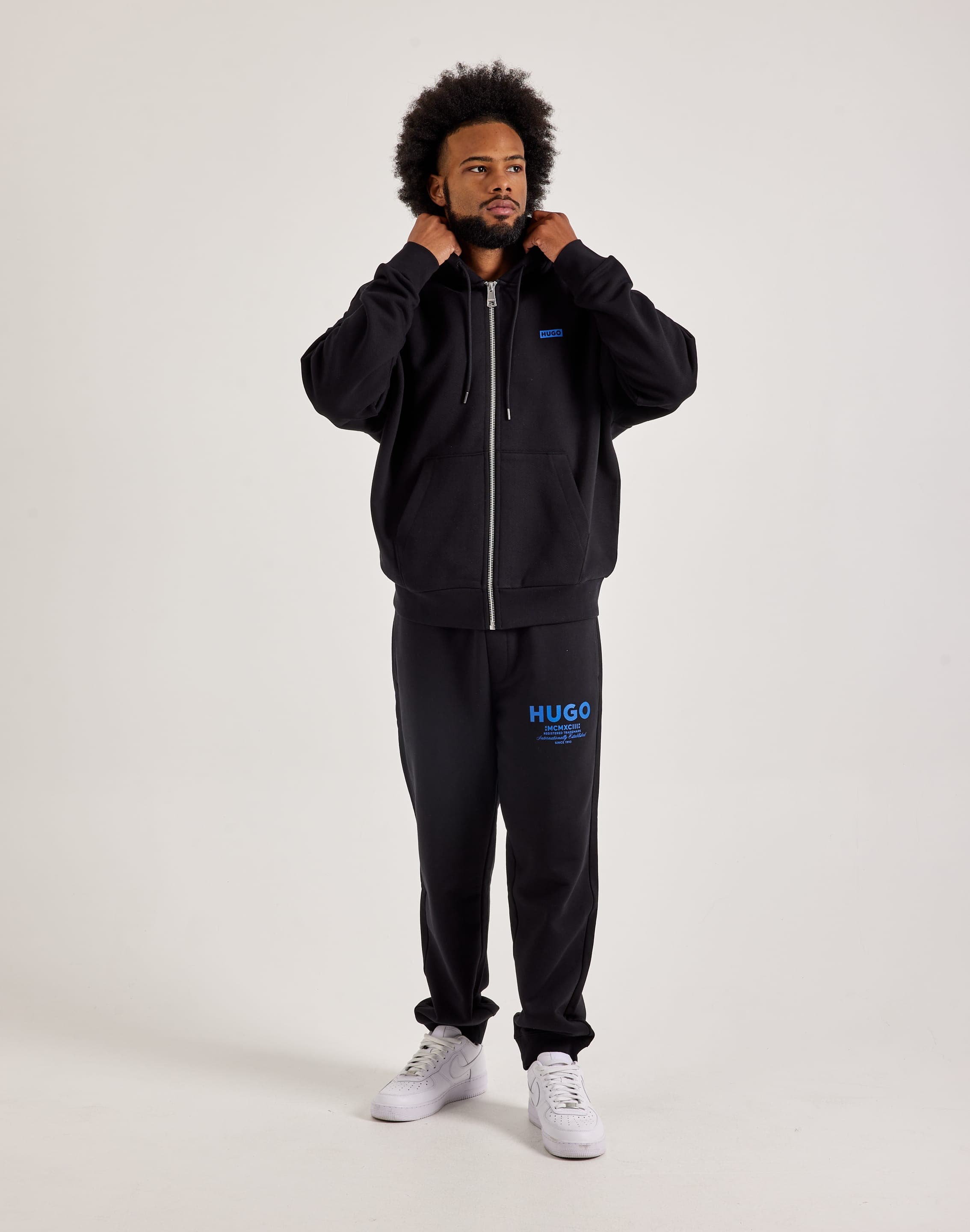 Hugo Nevez Pants – DTLR